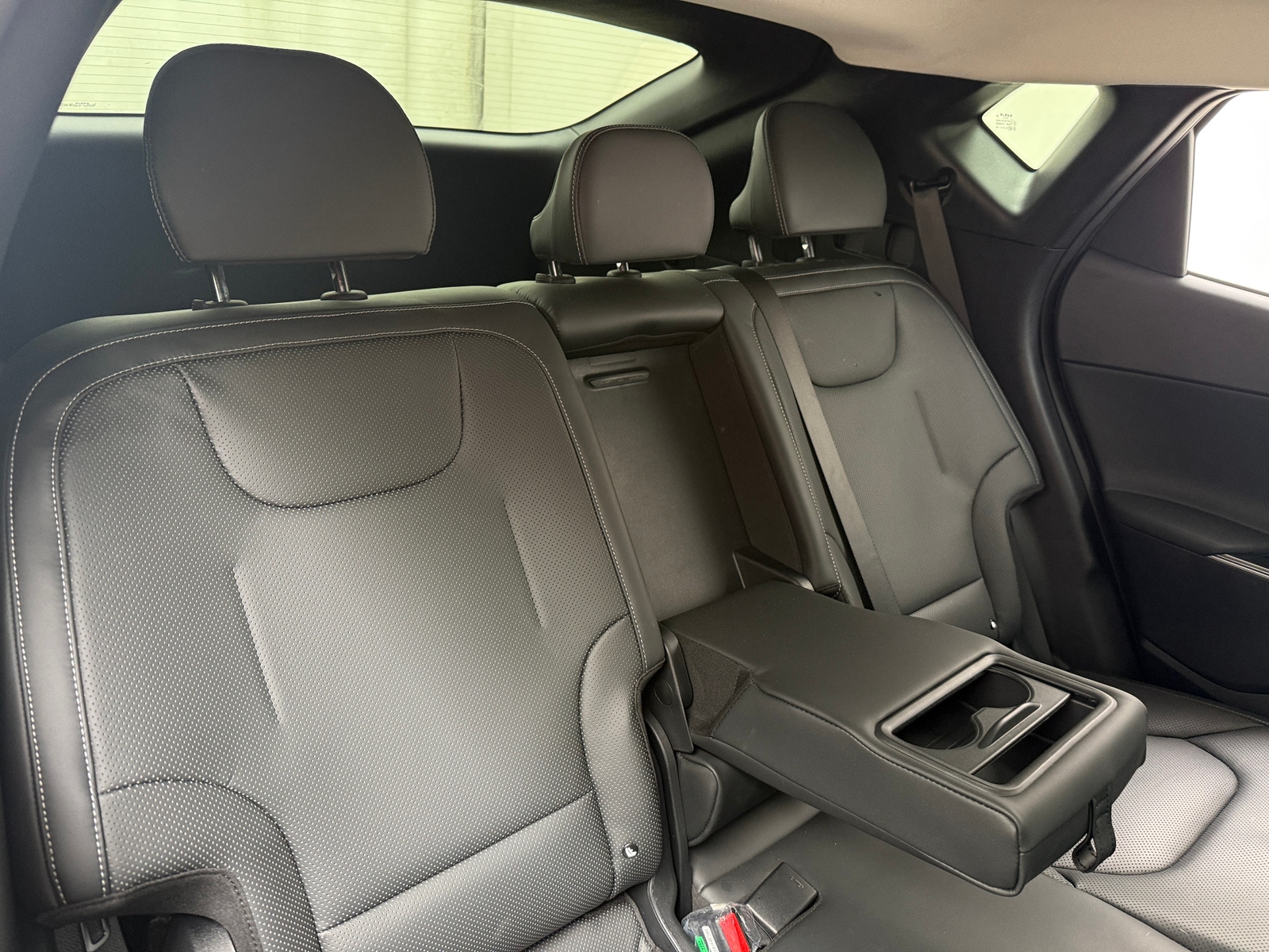 Thumbnail: 2022 Kia EV6 - 5