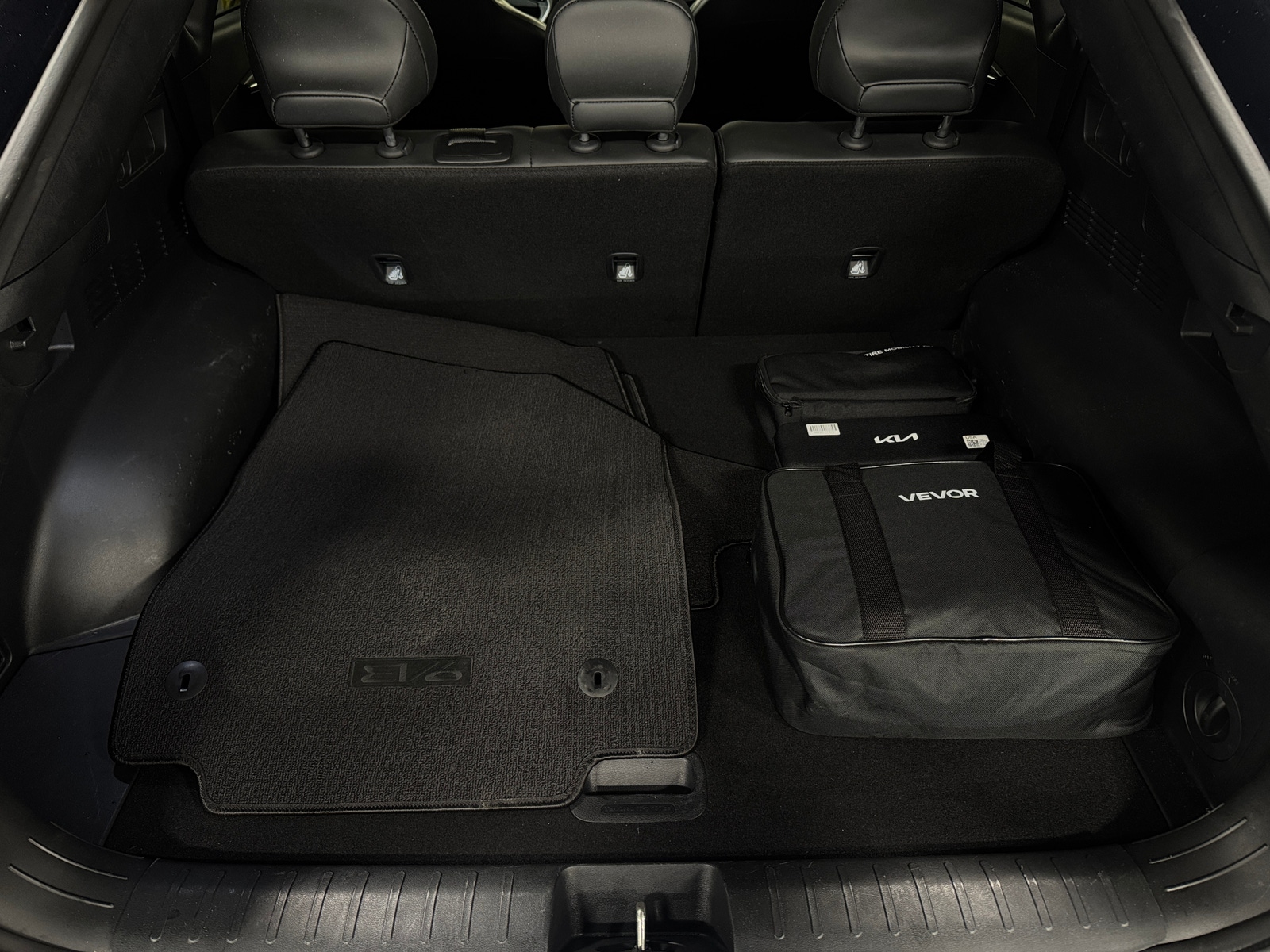 Thumbnail: 2022 Kia EV6 - 6