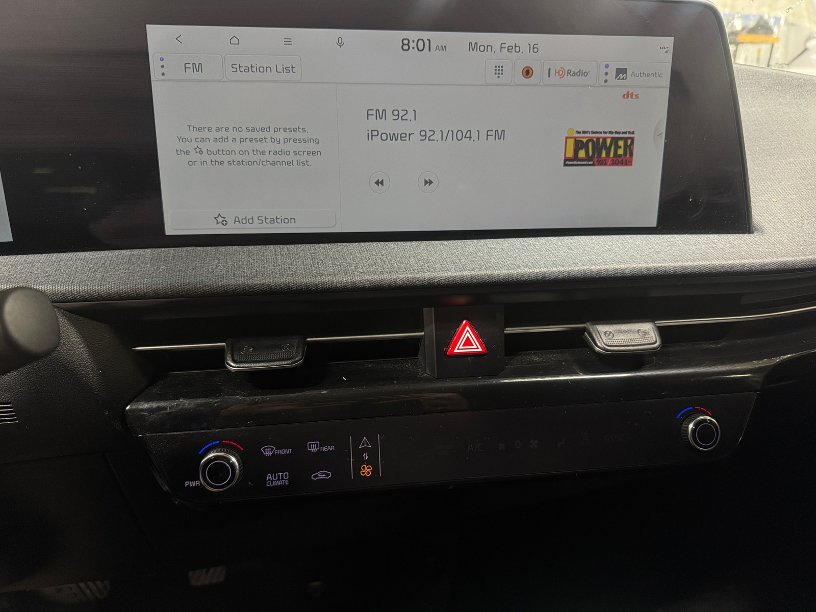 Thumbnail: 2022 Kia EV6 - 3