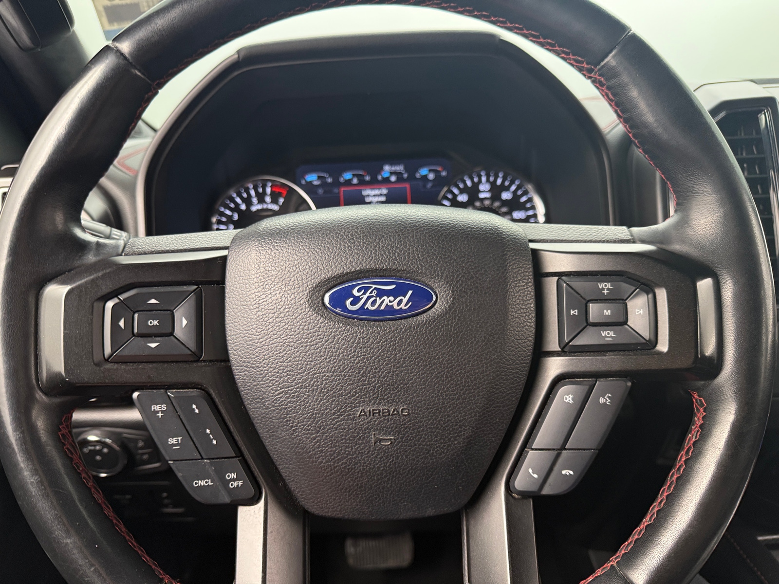 Thumbnail: 2019 Ford Expedition - 4