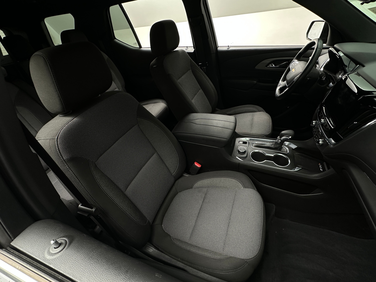 Thumbnail: 2023 Chevrolet Traverse - 2