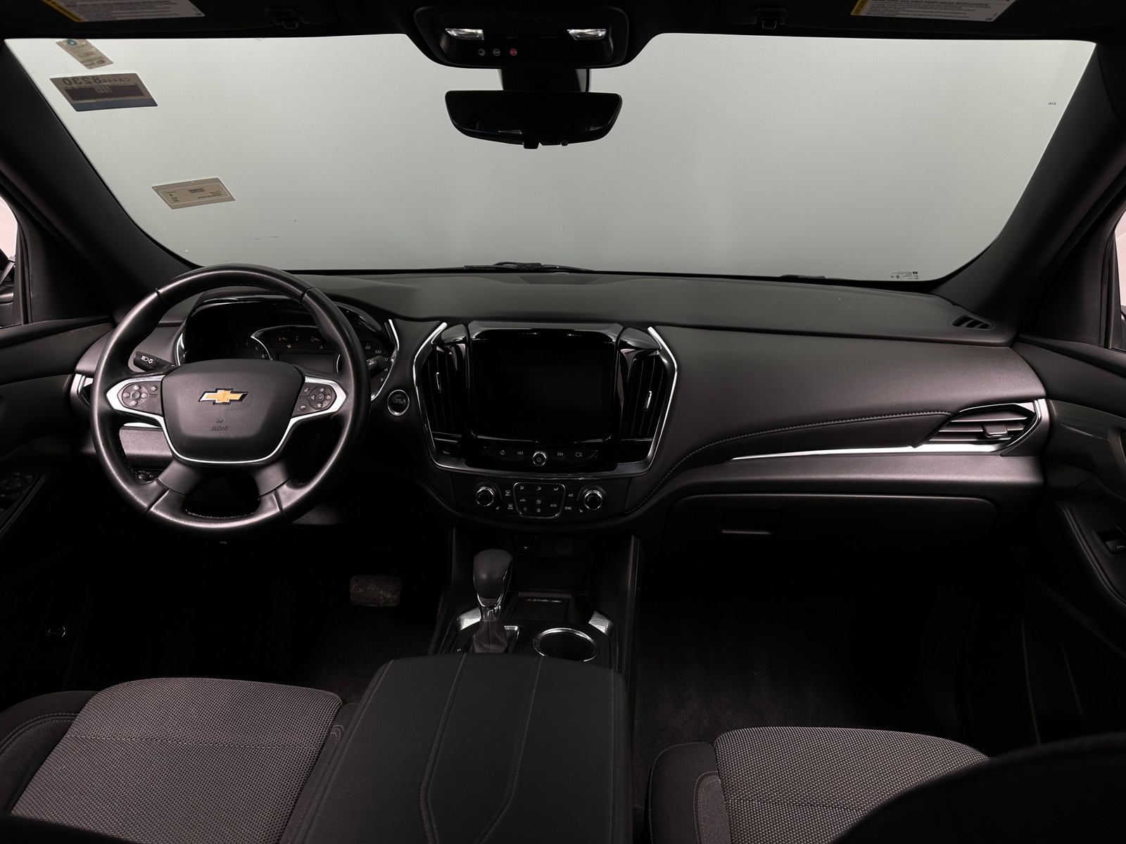 Thumbnail: 2023 Chevrolet Traverse - 3