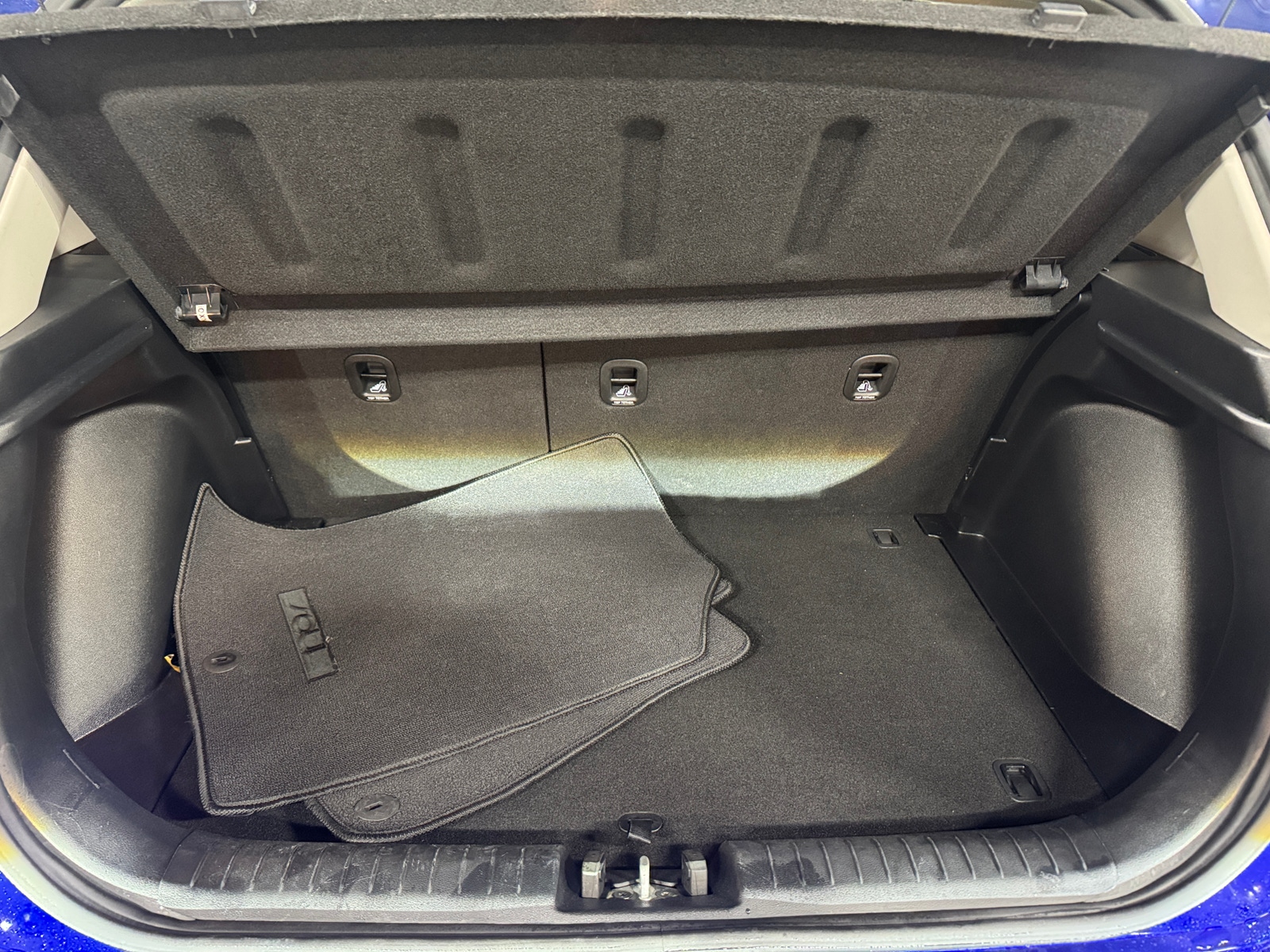 Thumbnail: 2021 Hyundai Venue - 7