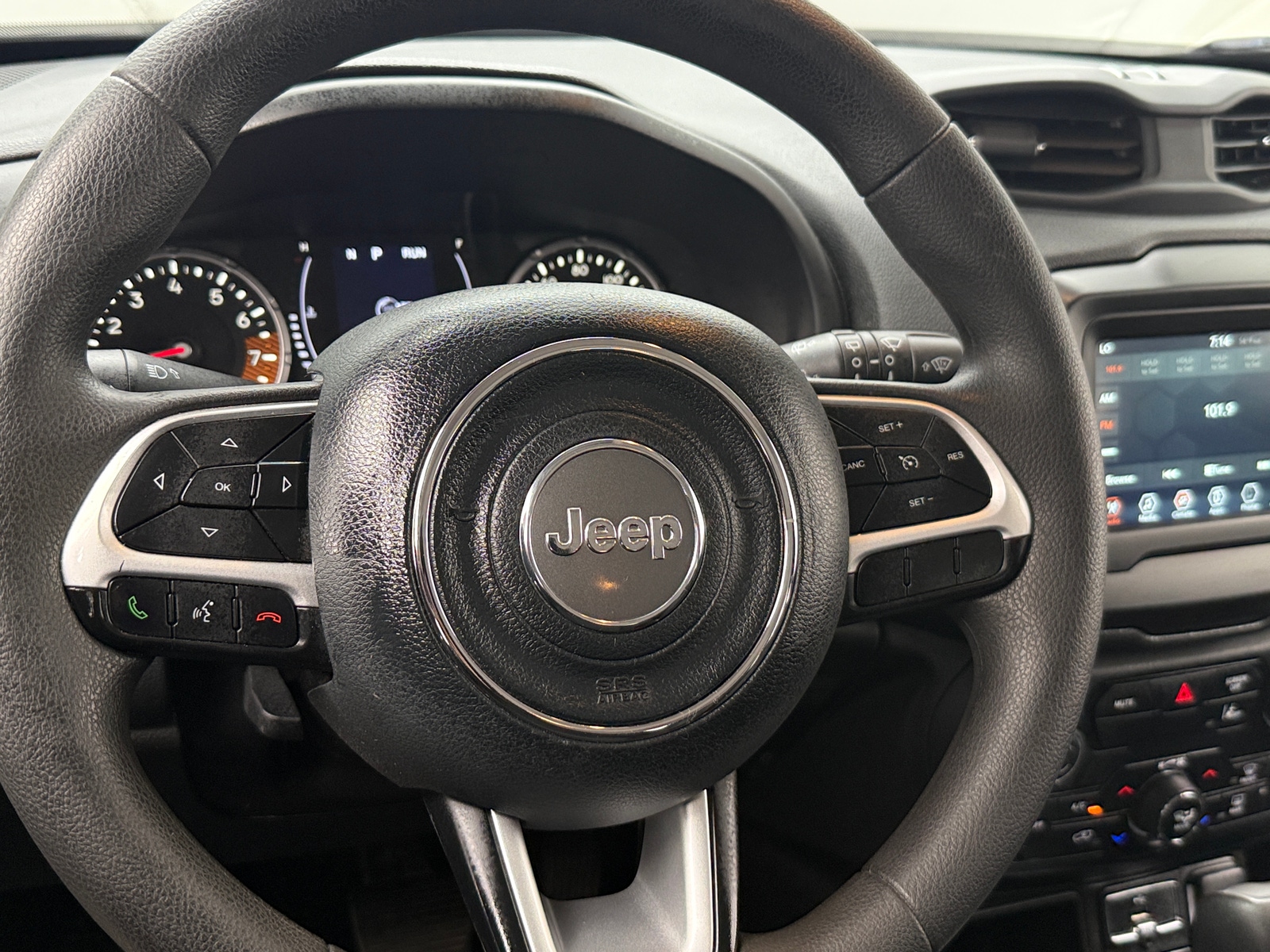 Thumbnail: 2021 Jeep Renegade - 5