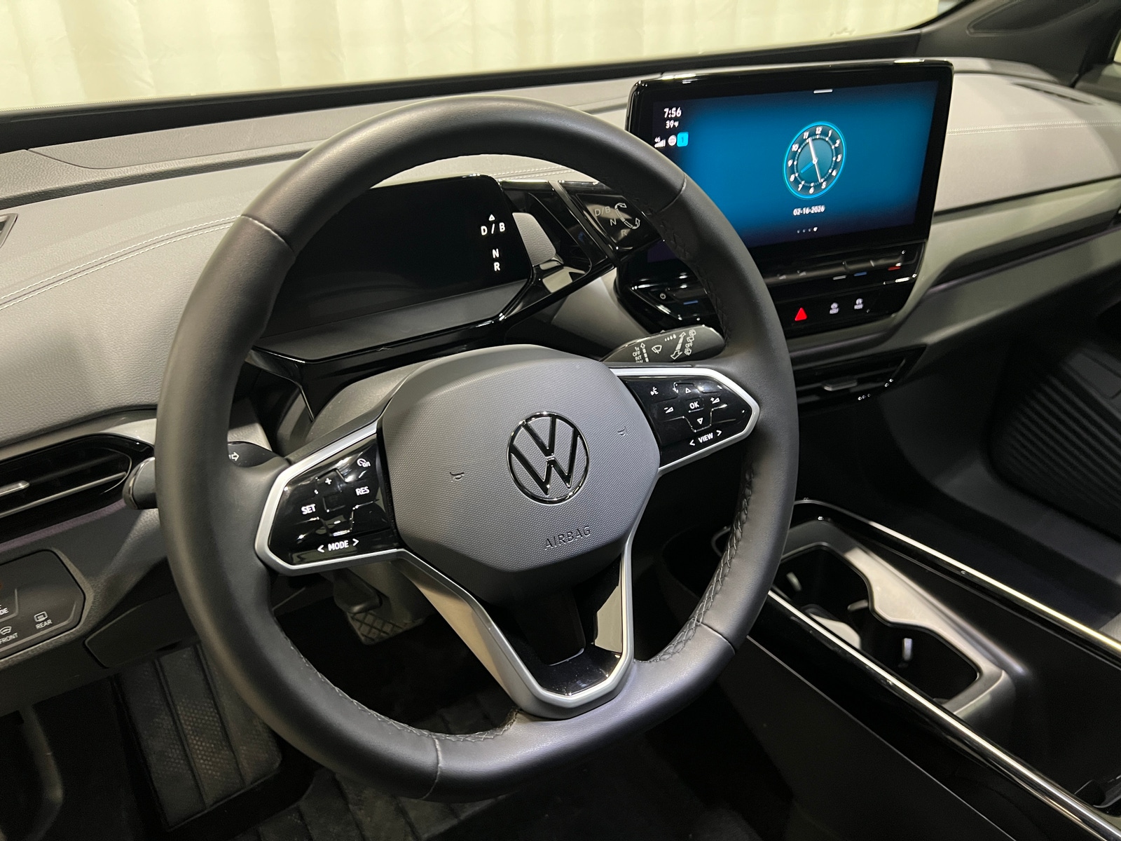 Thumbnail: 2023 Volkswagen ID.4 - 4