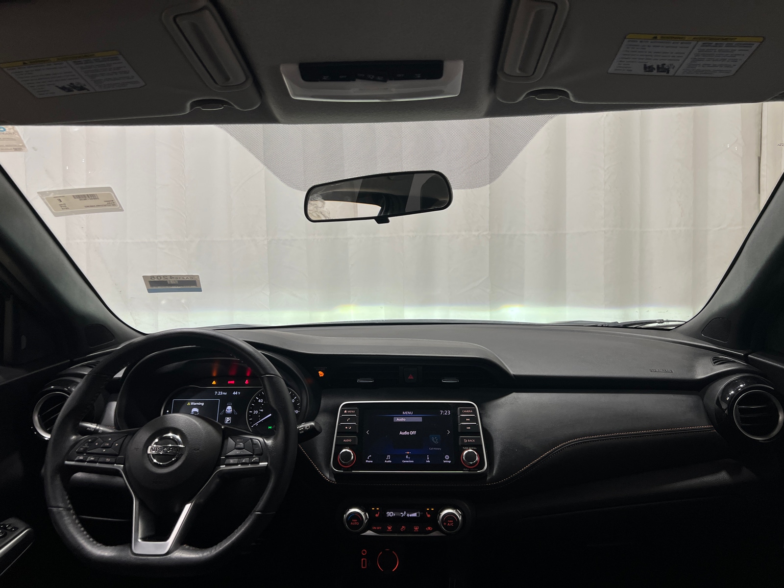 Thumbnail: 2019 Nissan Kicks - 3