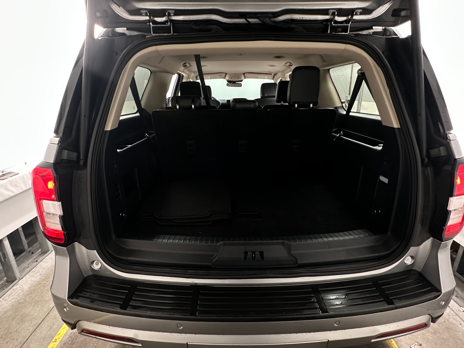 Thumbnail: 2024 Ford Expedition MAX - 6