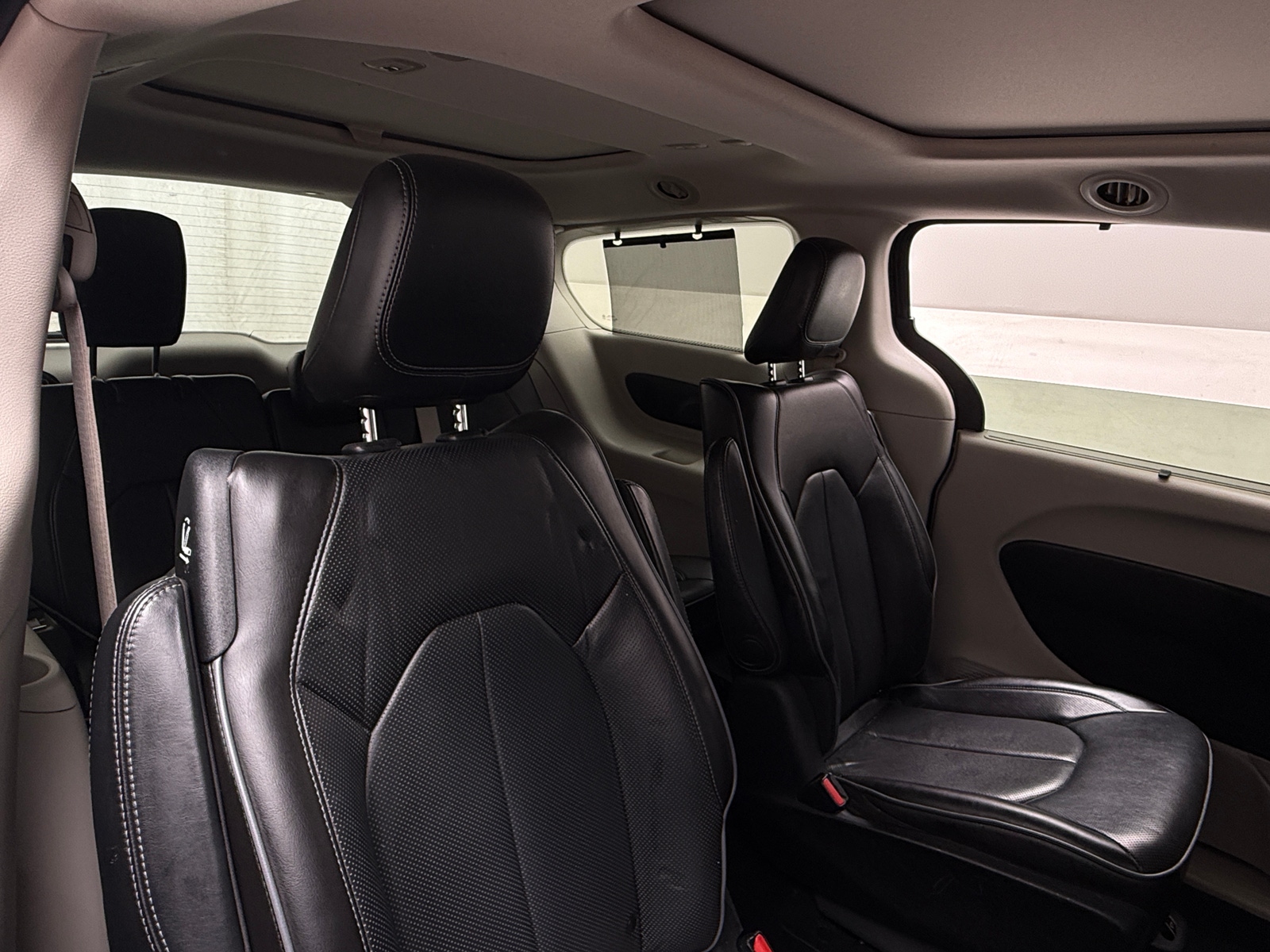 Thumbnail: 2020 Chrysler Pacifica - 5