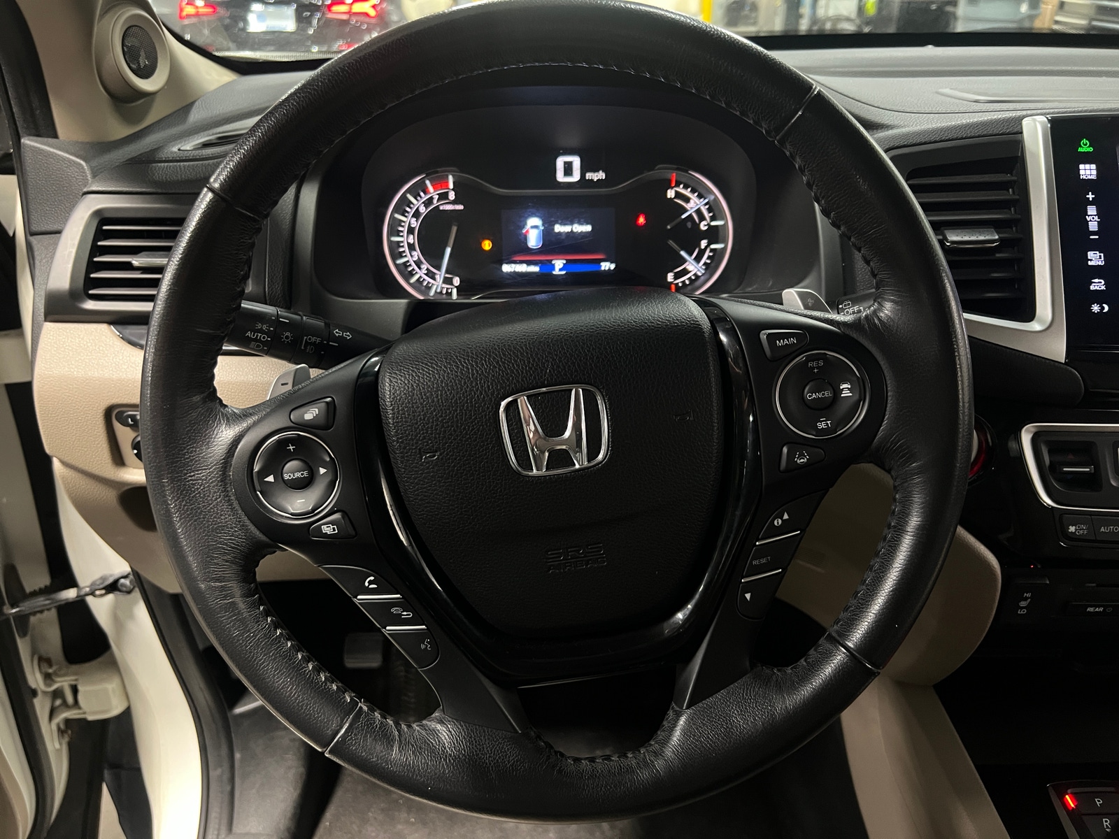 Thumbnail: 2016 Honda Pilot - 4