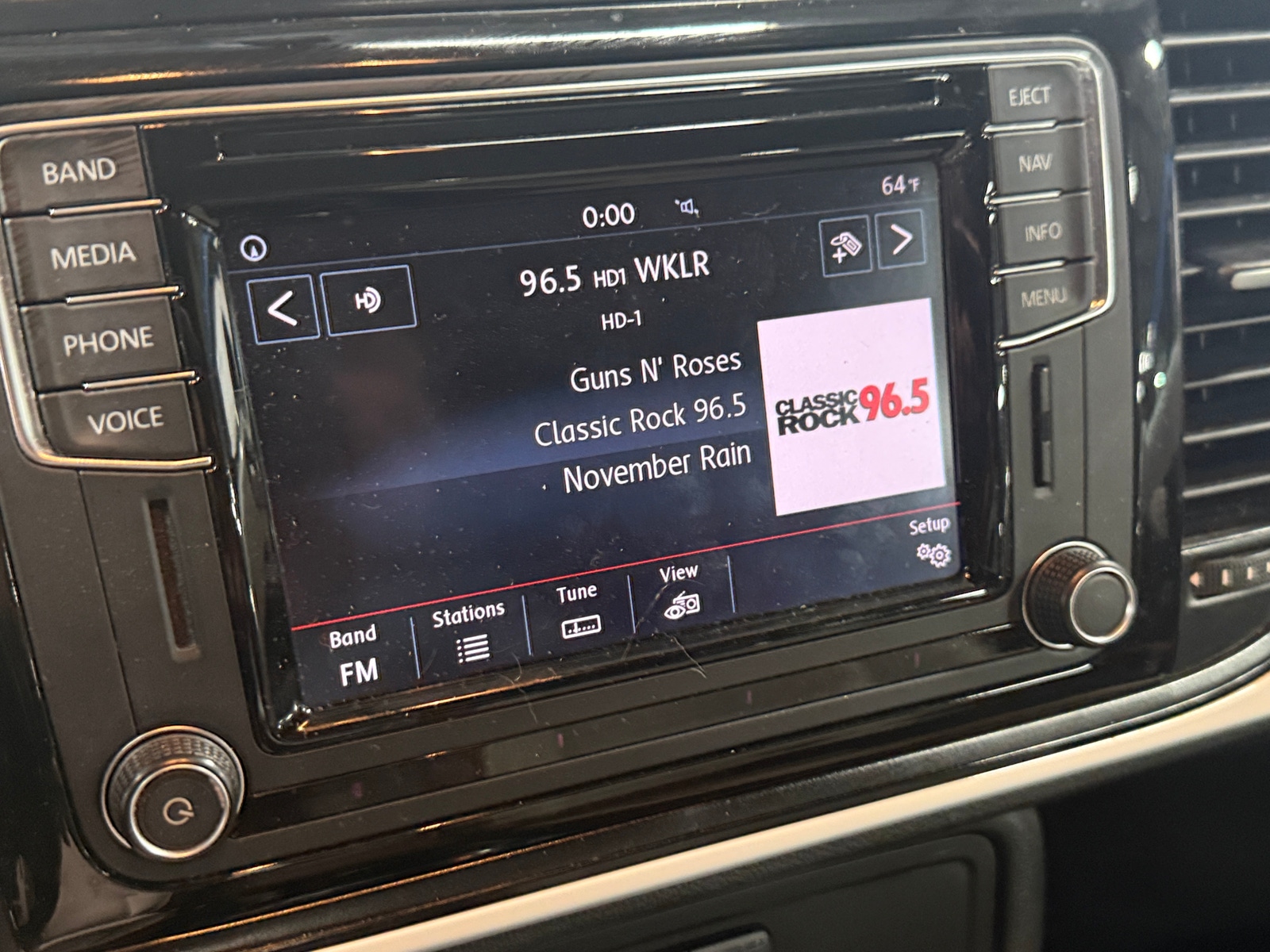 Thumbnail: 2016 Volkswagen Beetle - 4