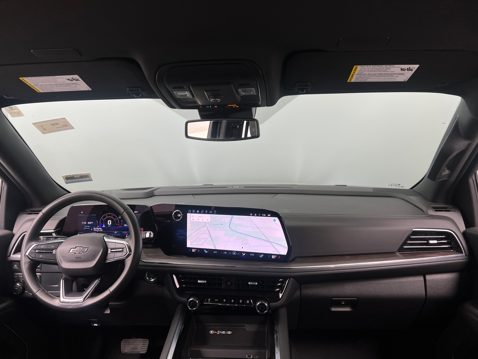 Thumbnail: 2025 Chevrolet Suburban - 2