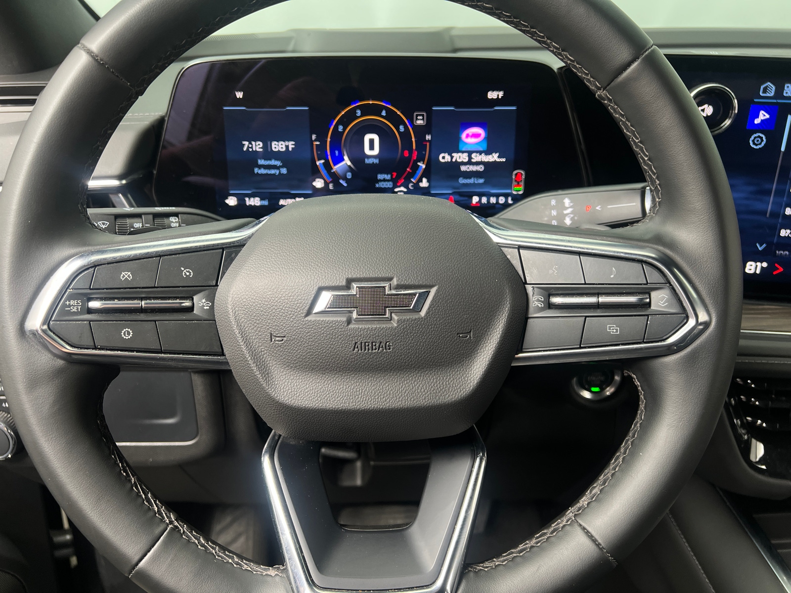 Thumbnail: 2025 Chevrolet Suburban - 4