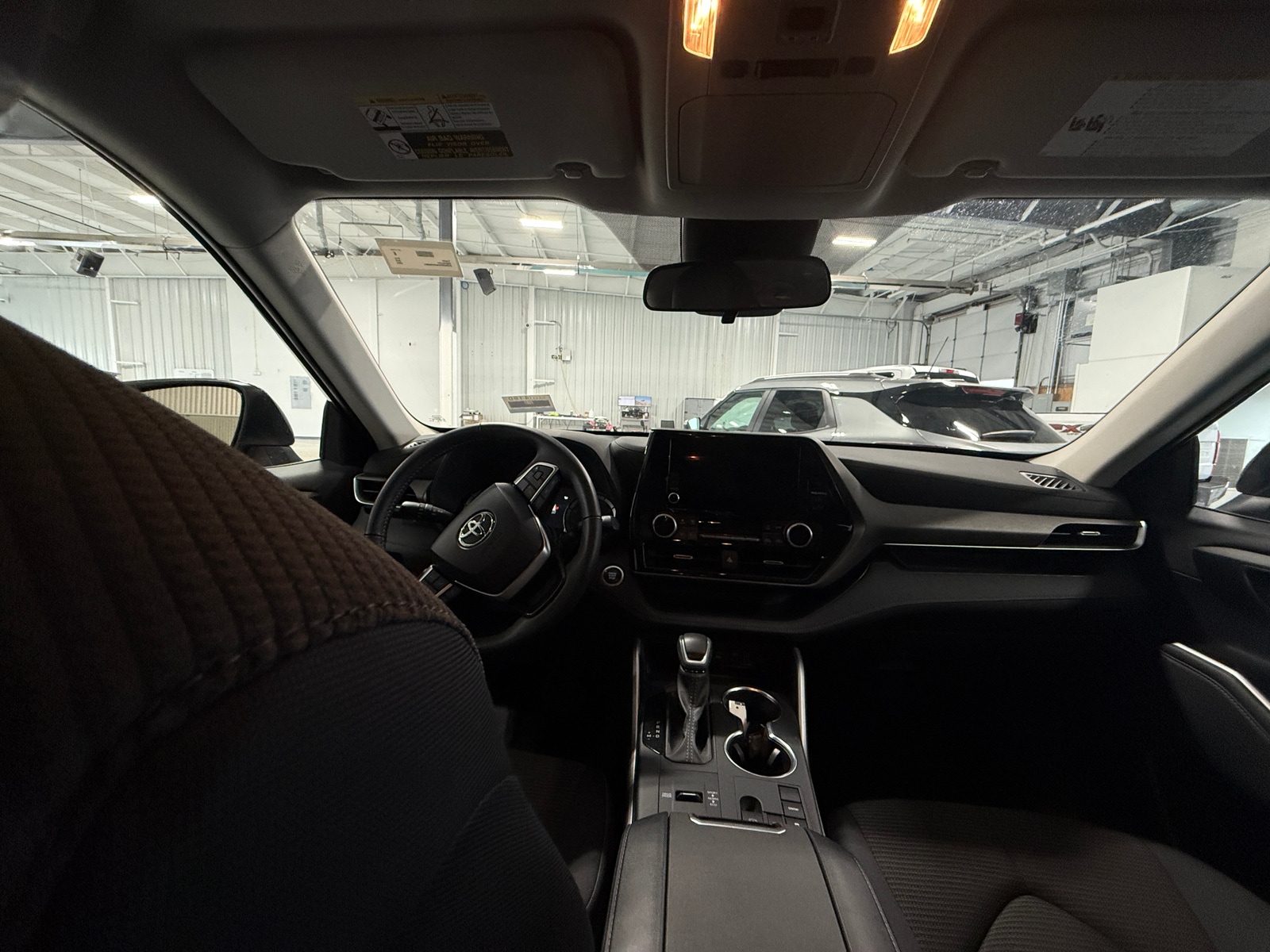 Thumbnail: 2025 Toyota Highlander - 3