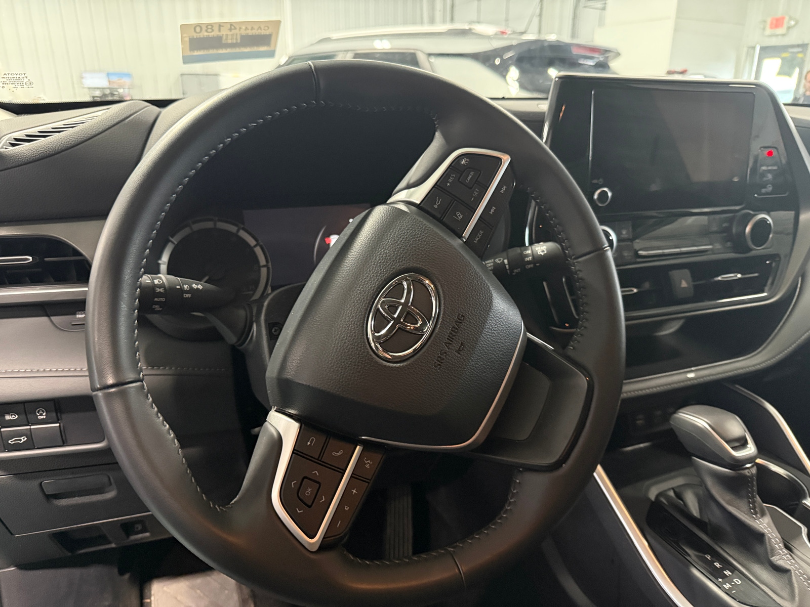 Thumbnail: 2025 Toyota Highlander - 5