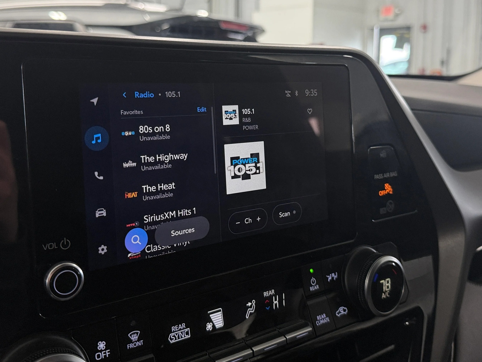 Thumbnail: 2025 Toyota Highlander - 4