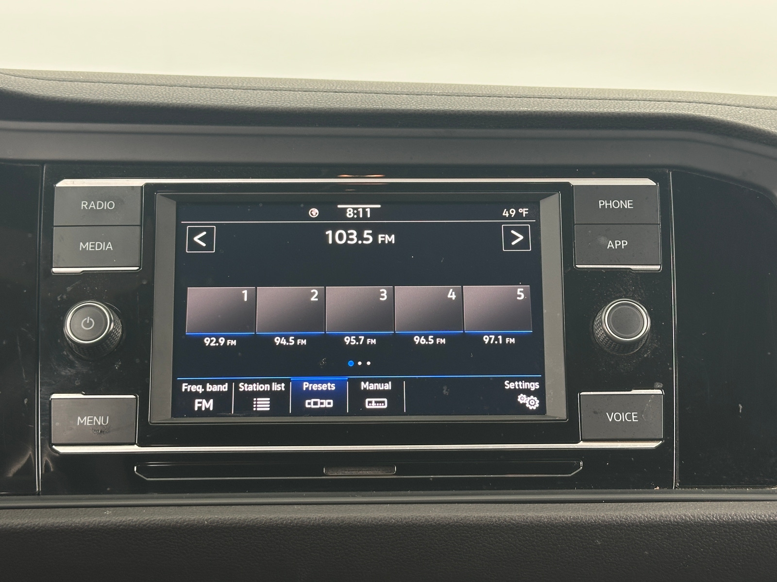 Thumbnail: 2022 Volkswagen Jetta - 4