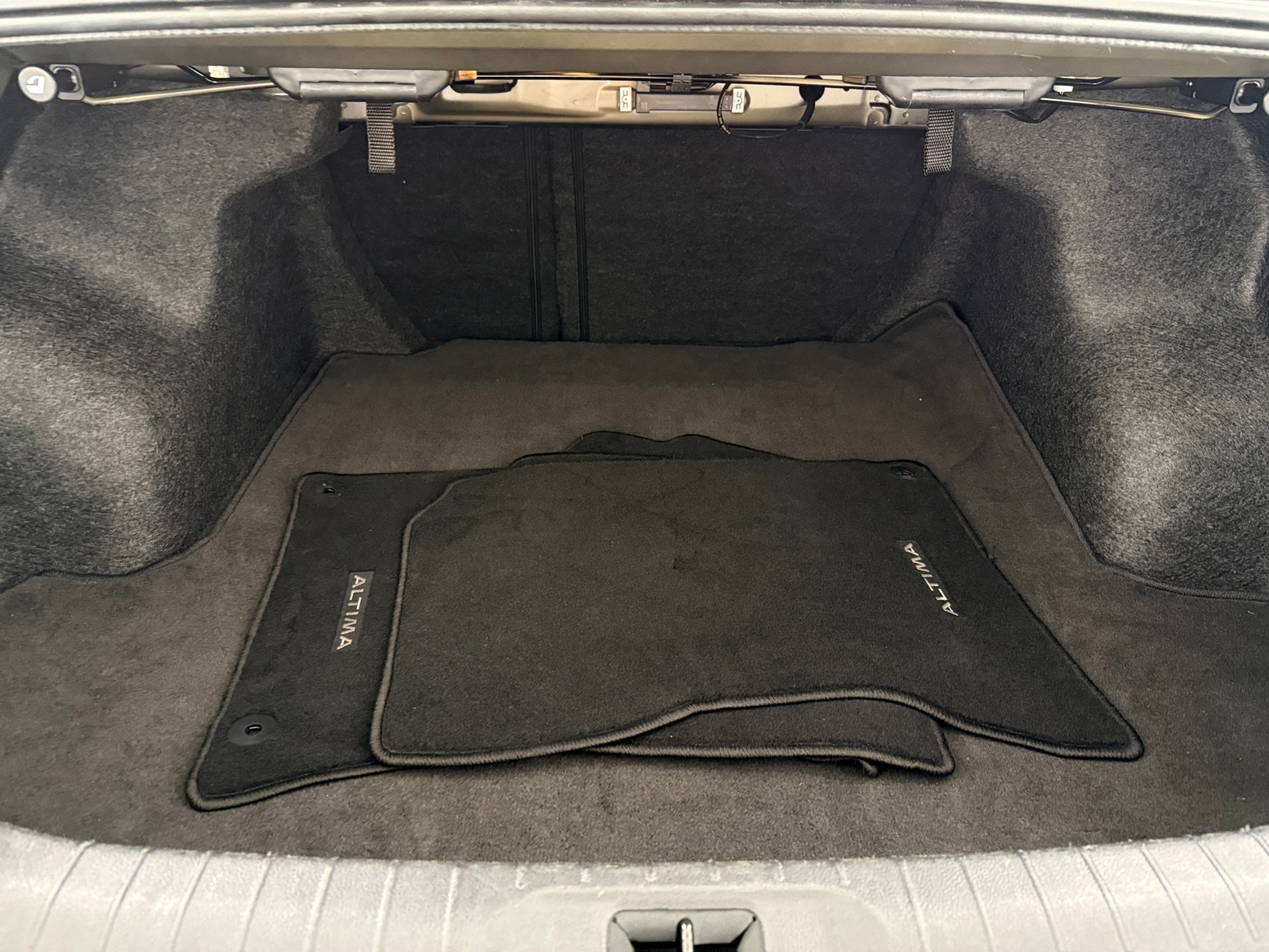 Thumbnail: 2025 Nissan Altima - 7