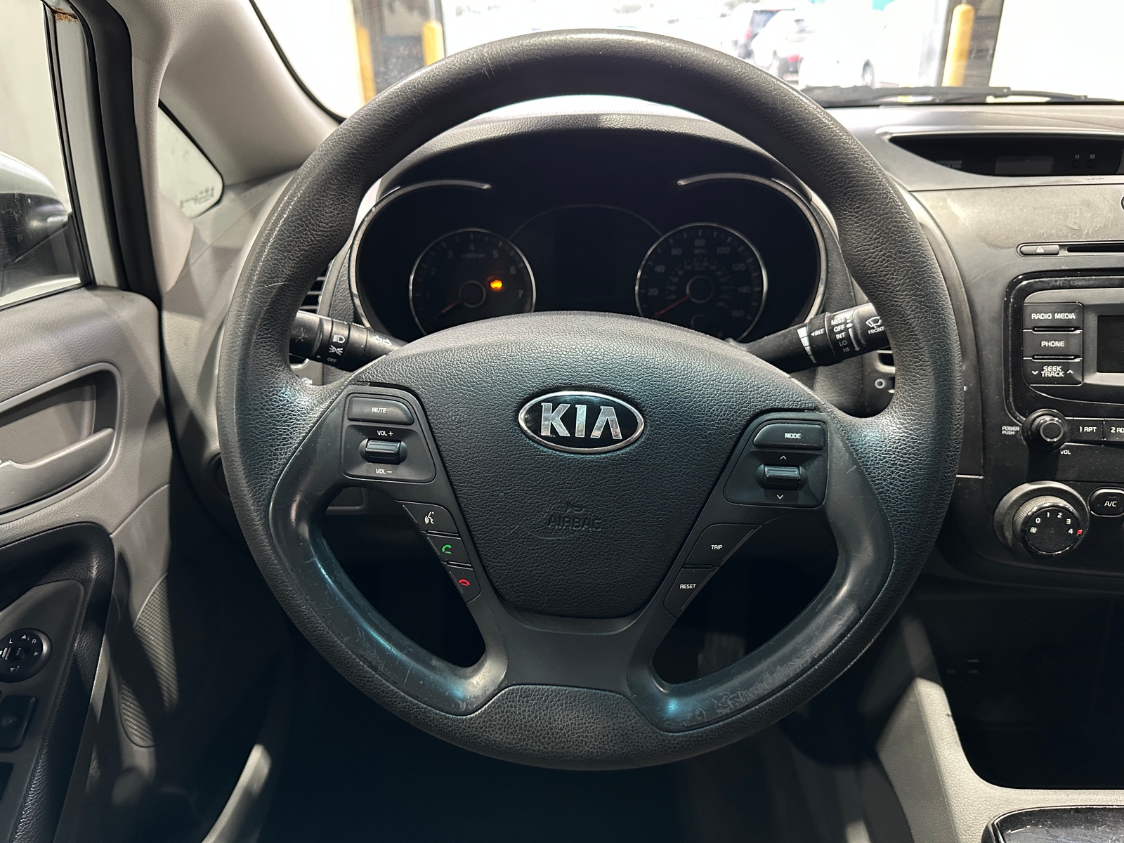 Thumbnail: 2017 Kia Forte - 5