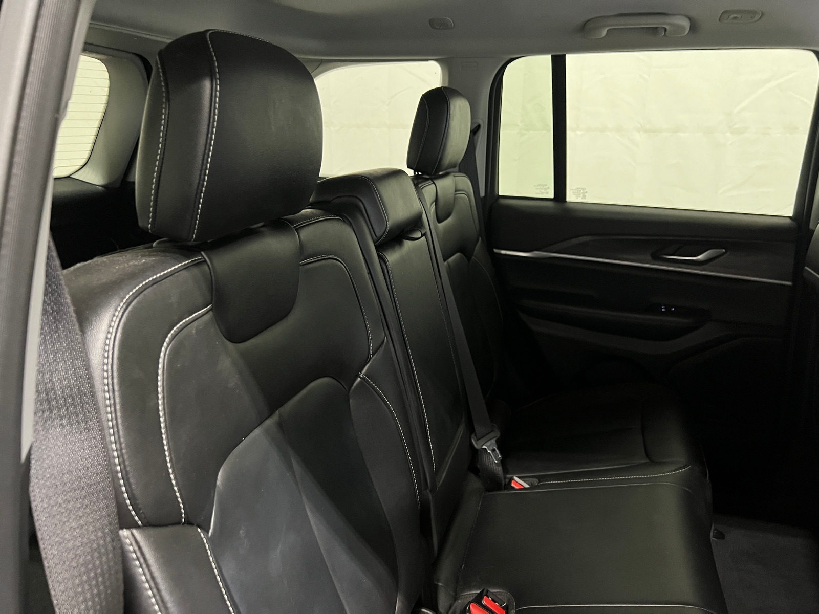 Thumbnail: 2023 Jeep Grand Cherokee - 5