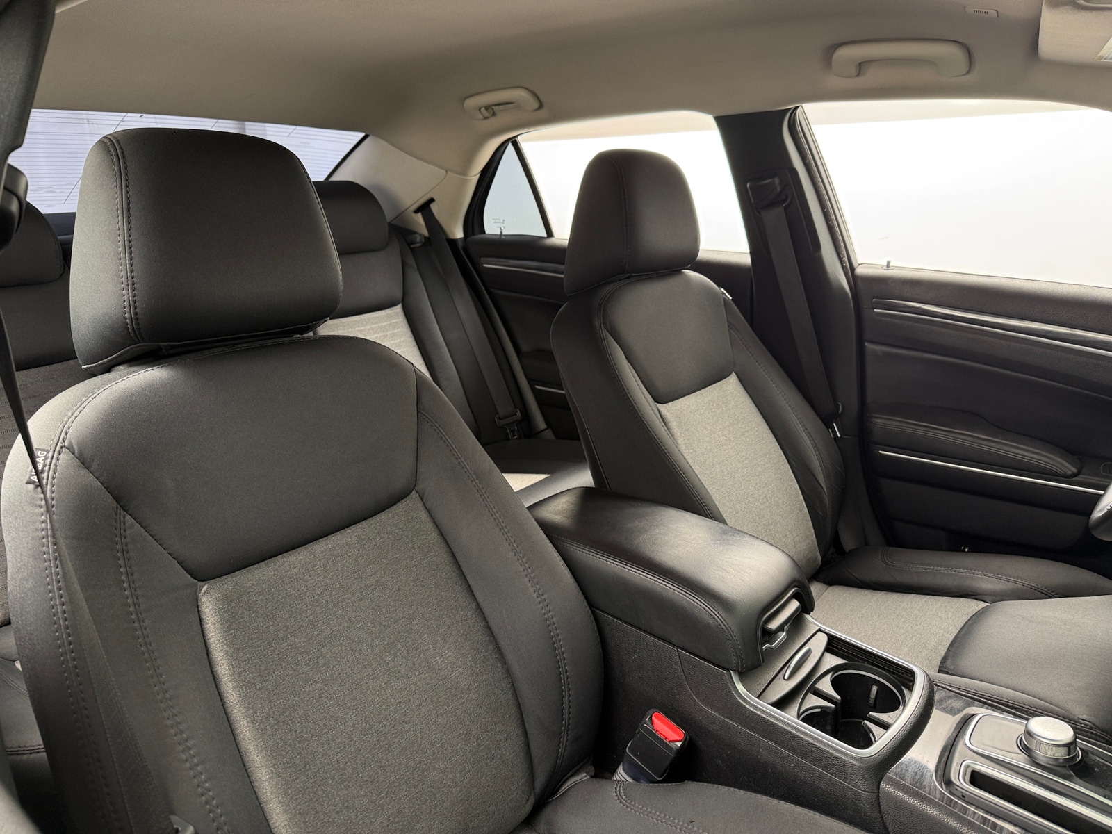 Thumbnail: 2018 Chrysler 300 - 2