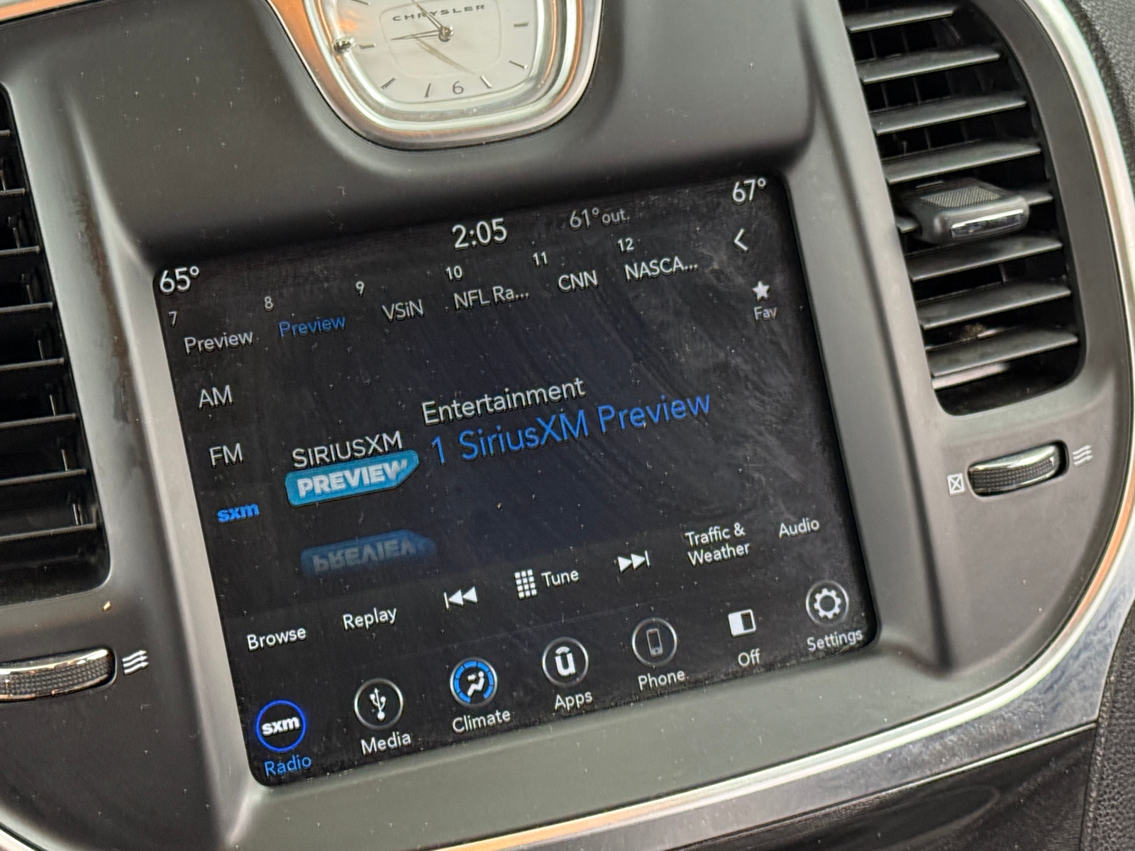 Thumbnail: 2018 Chrysler 300 - 4