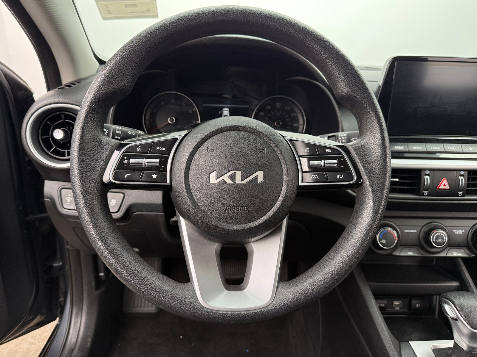 Thumbnail: 2024 Kia Forte - 5