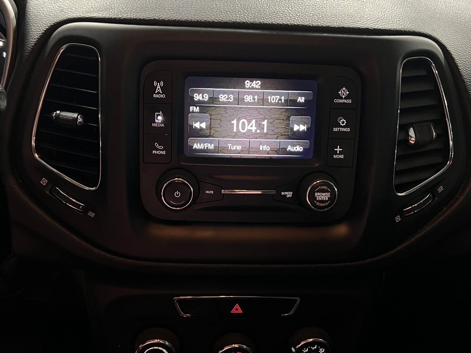 Thumbnail: 2018 Jeep Compass - 4