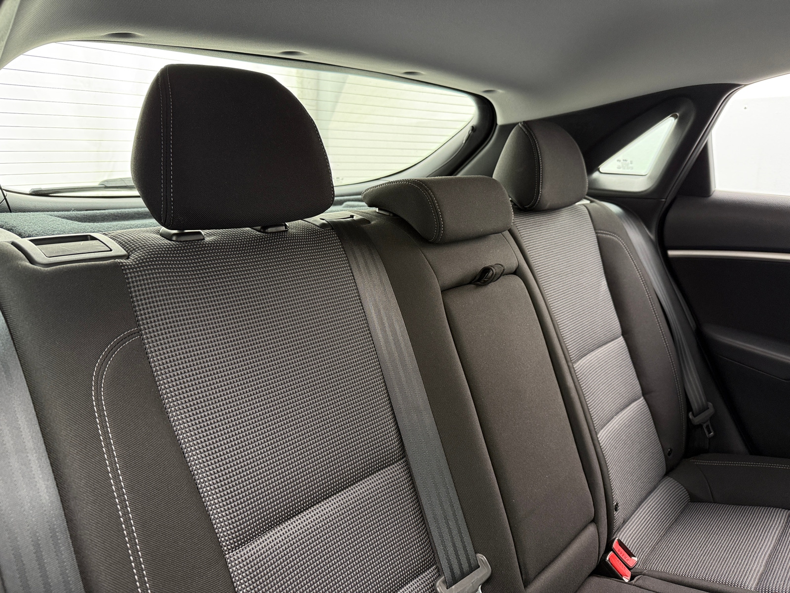 Thumbnail: 2017 Hyundai Elantra - 6