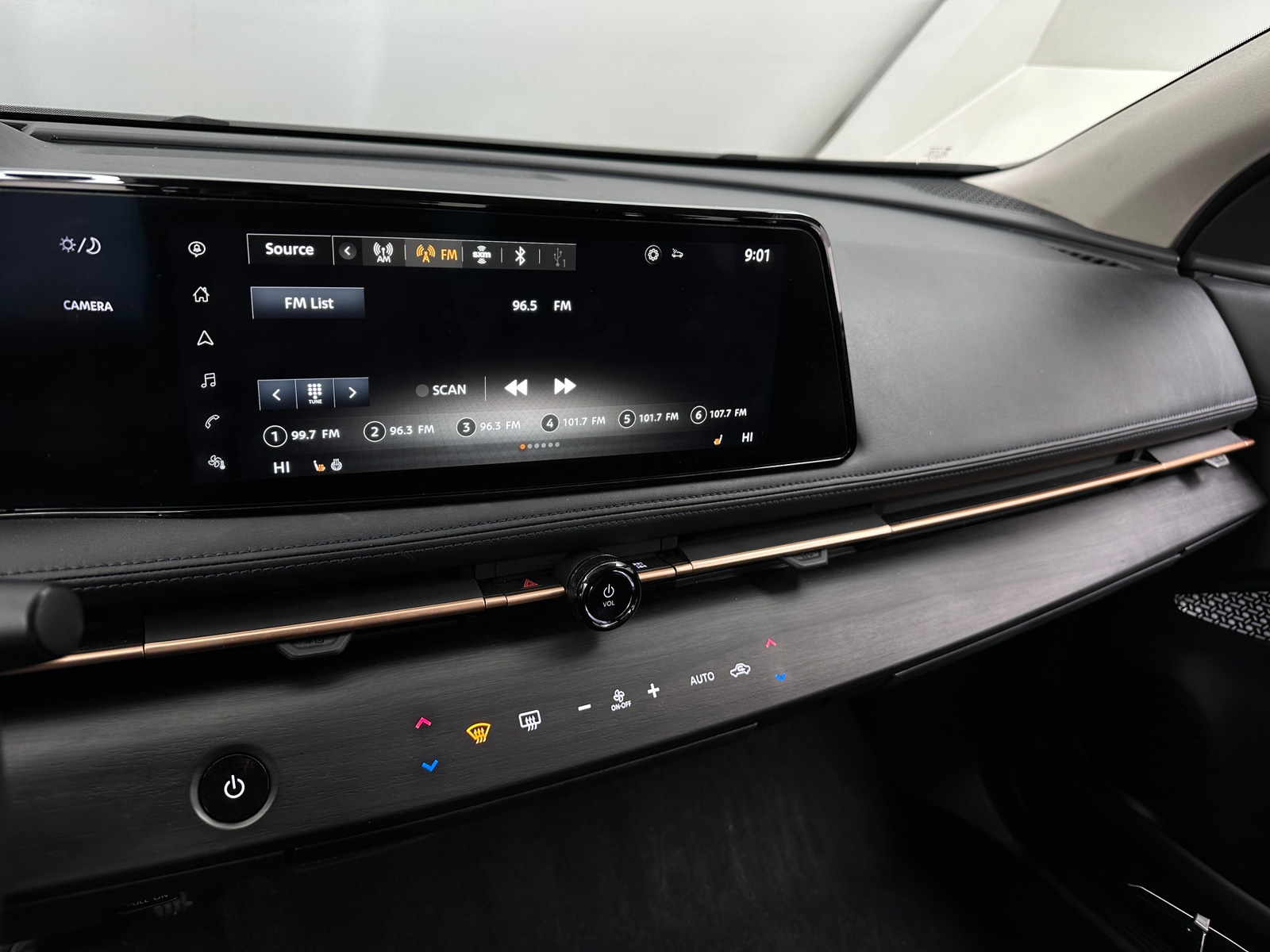 Thumbnail: 2023 Nissan Ariya - 3