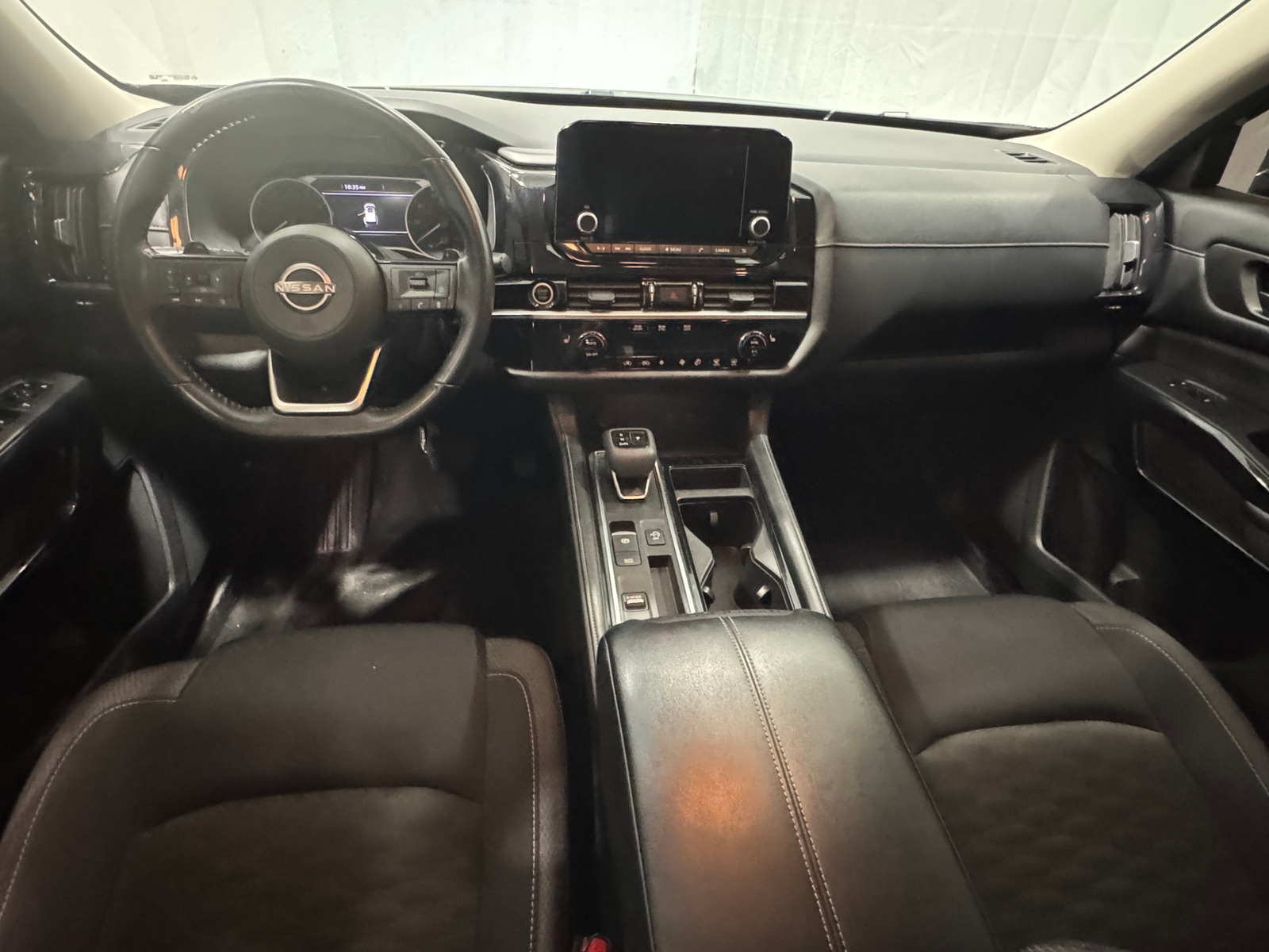 Thumbnail: 2023 Nissan Pathfinder - 3