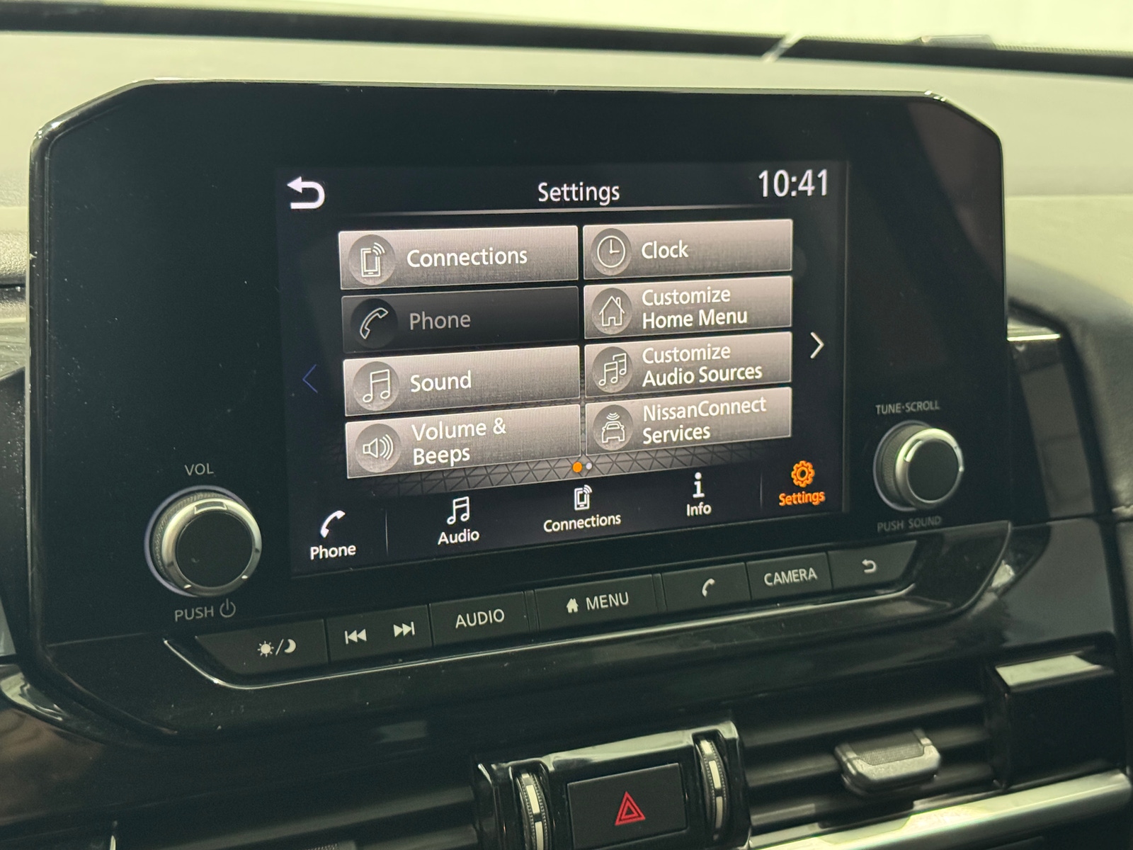 Thumbnail: 2023 Nissan Pathfinder - 4