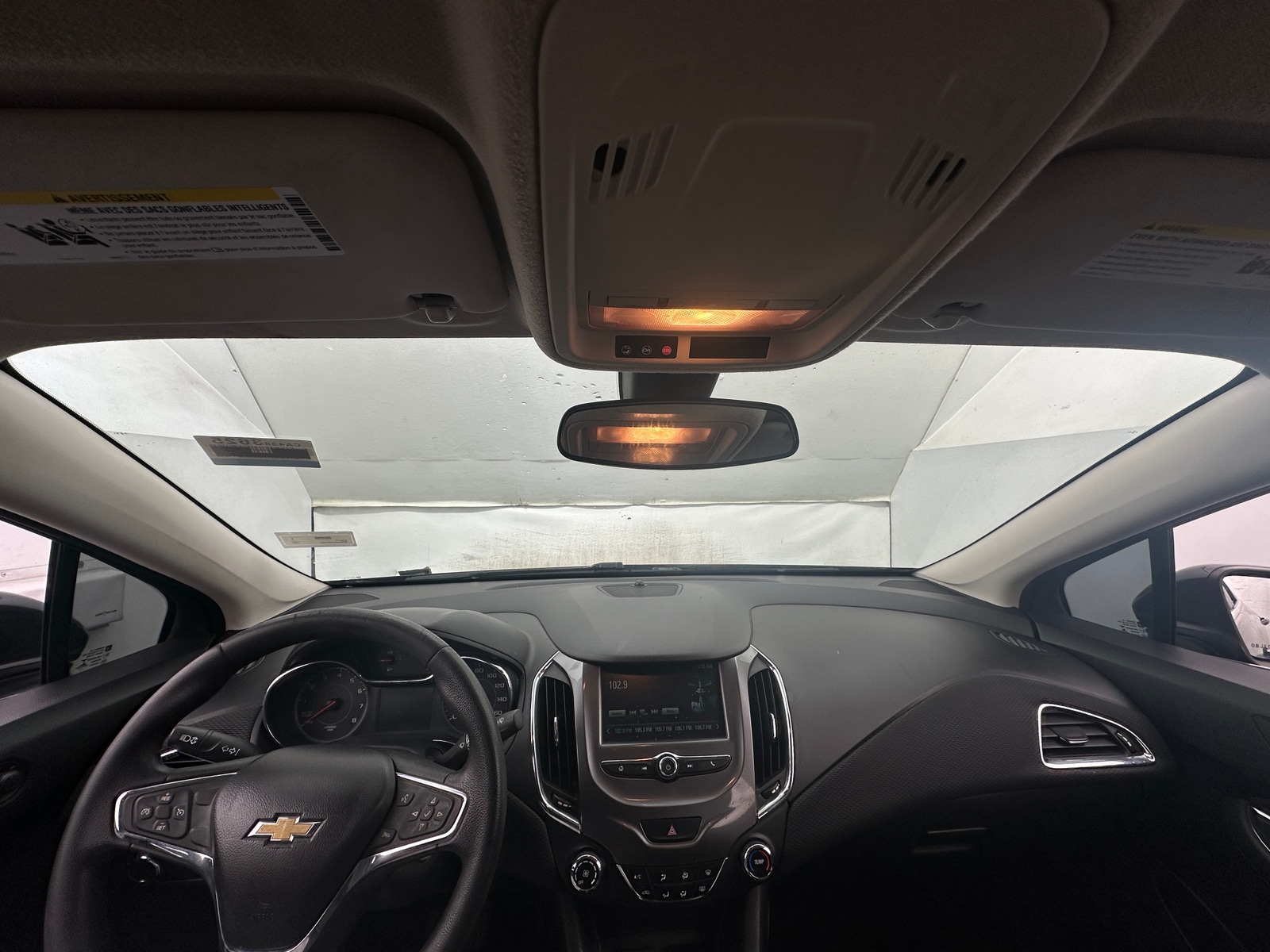 Thumbnail: 2017 Chevrolet Cruze - 3