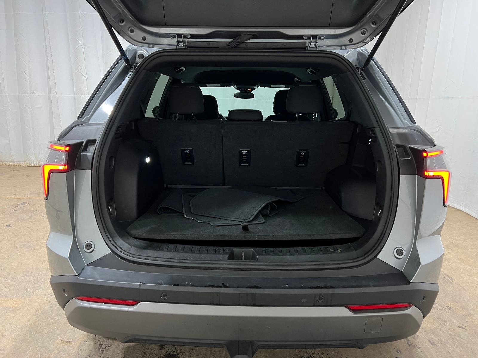 Thumbnail: 2025 Chevrolet Equinox - 7