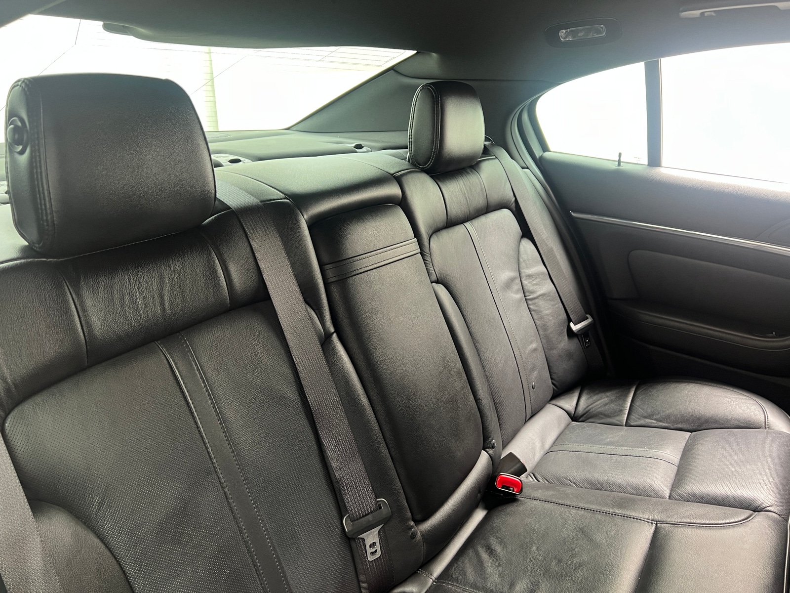 Thumbnail: 2016 Lincoln MKS - 5