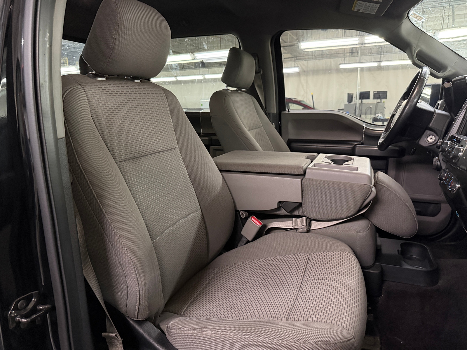 Thumbnail: 2016 Ford Econoline - 2