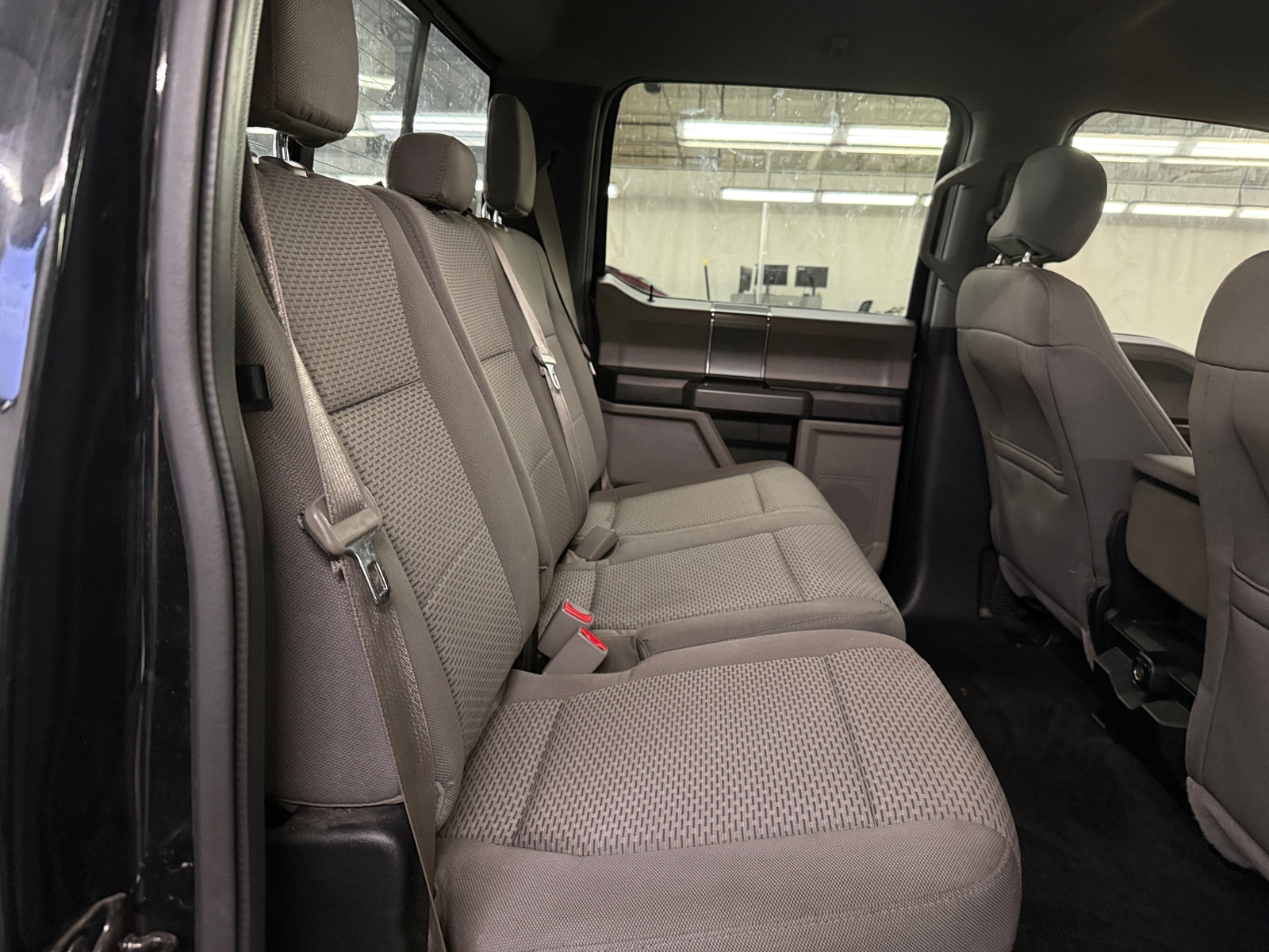 Thumbnail: 2016 Ford Econoline - 6