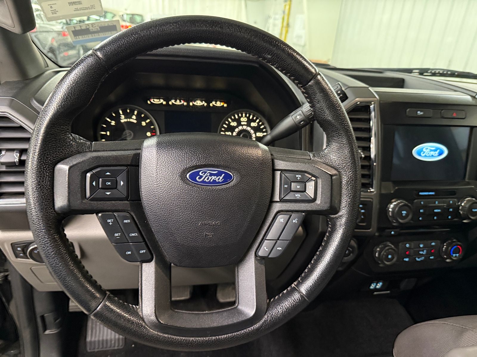 Thumbnail: 2016 Ford Econoline - 5