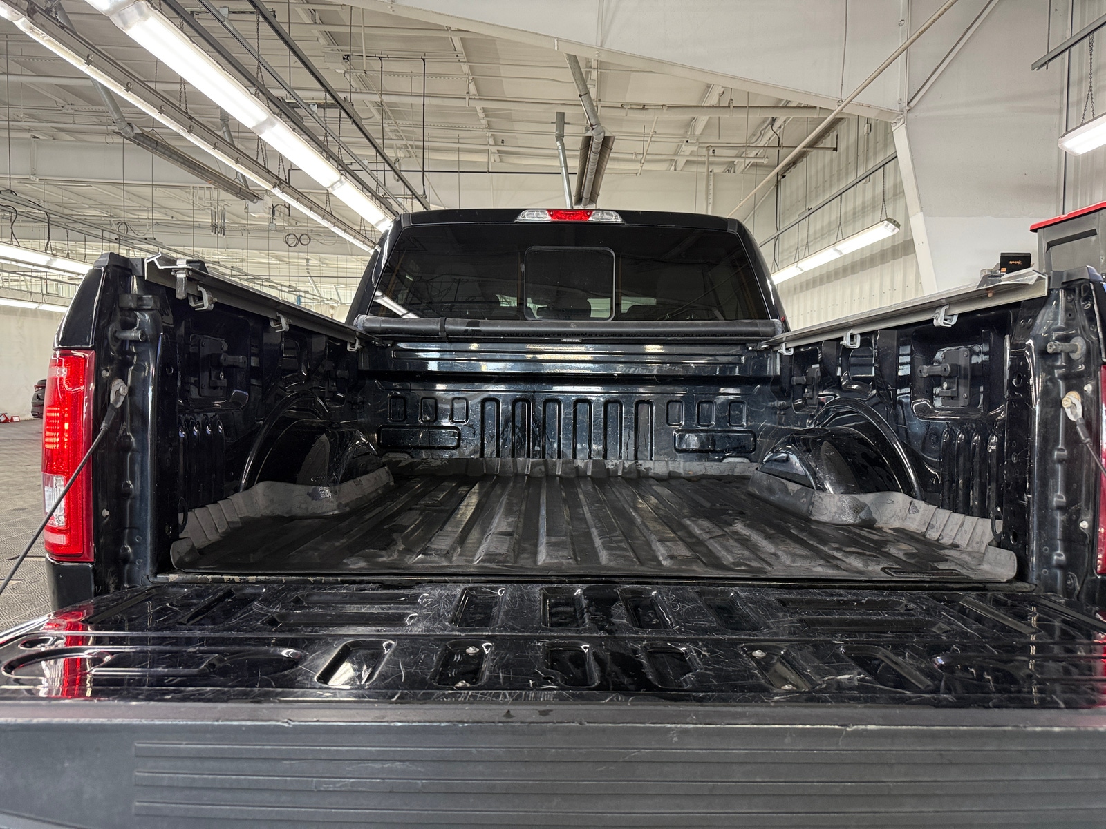 Thumbnail: 2016 Ford Econoline - 7