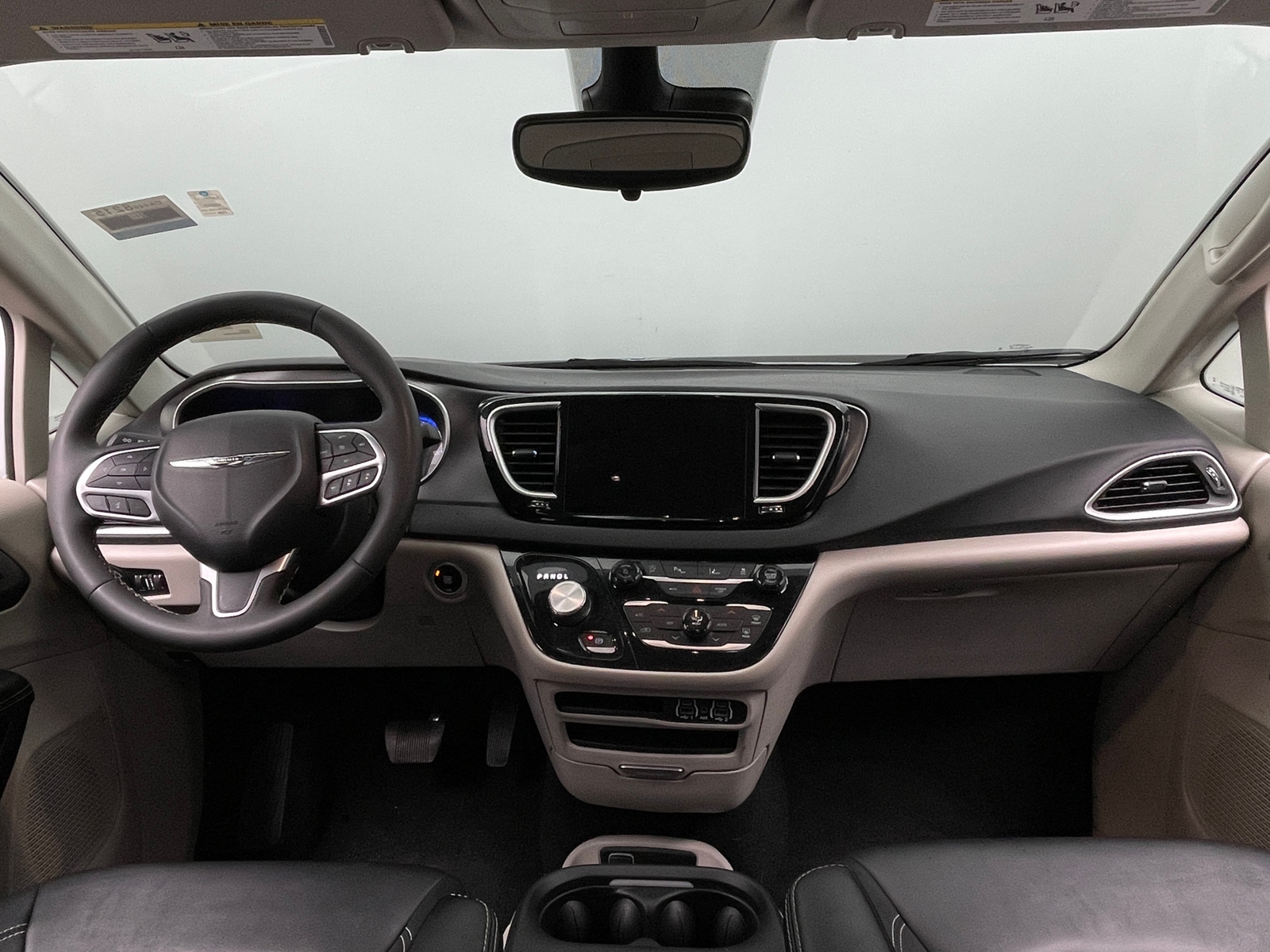 Thumbnail: 2024 Chrysler Pacifica - 2