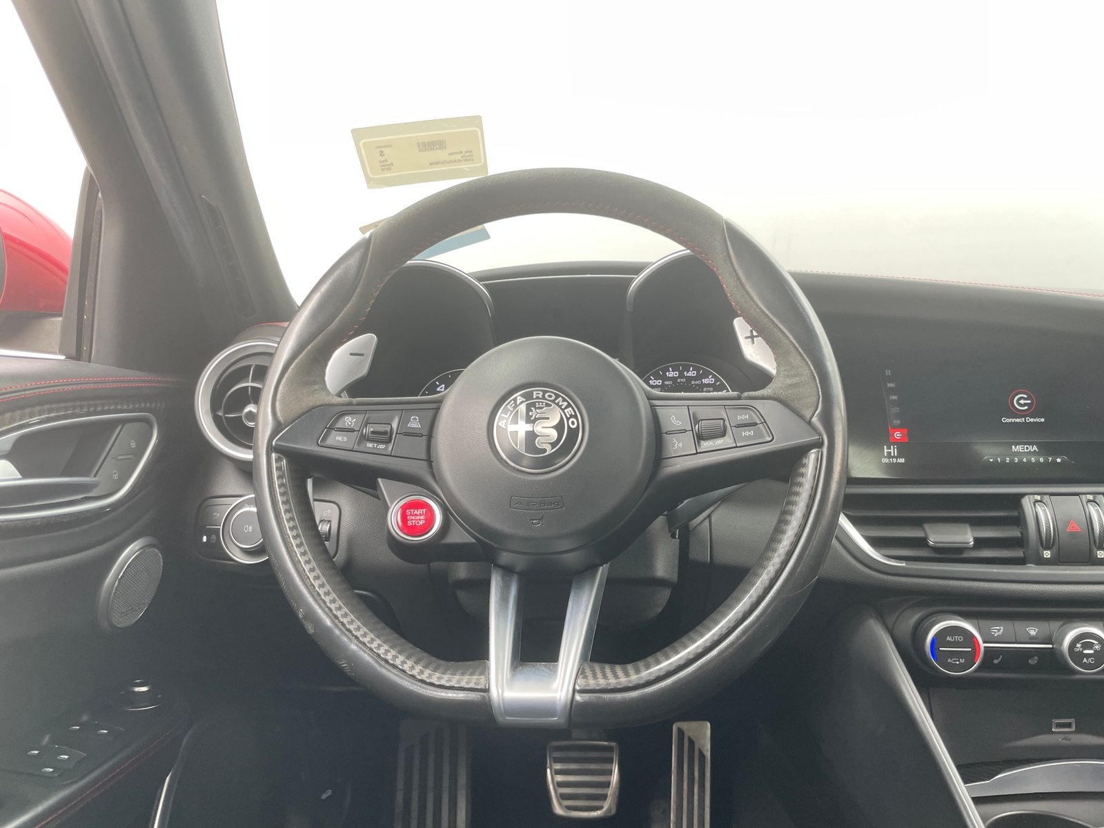 Thumbnail: 2018 Alfa Romeo Giulia - 4