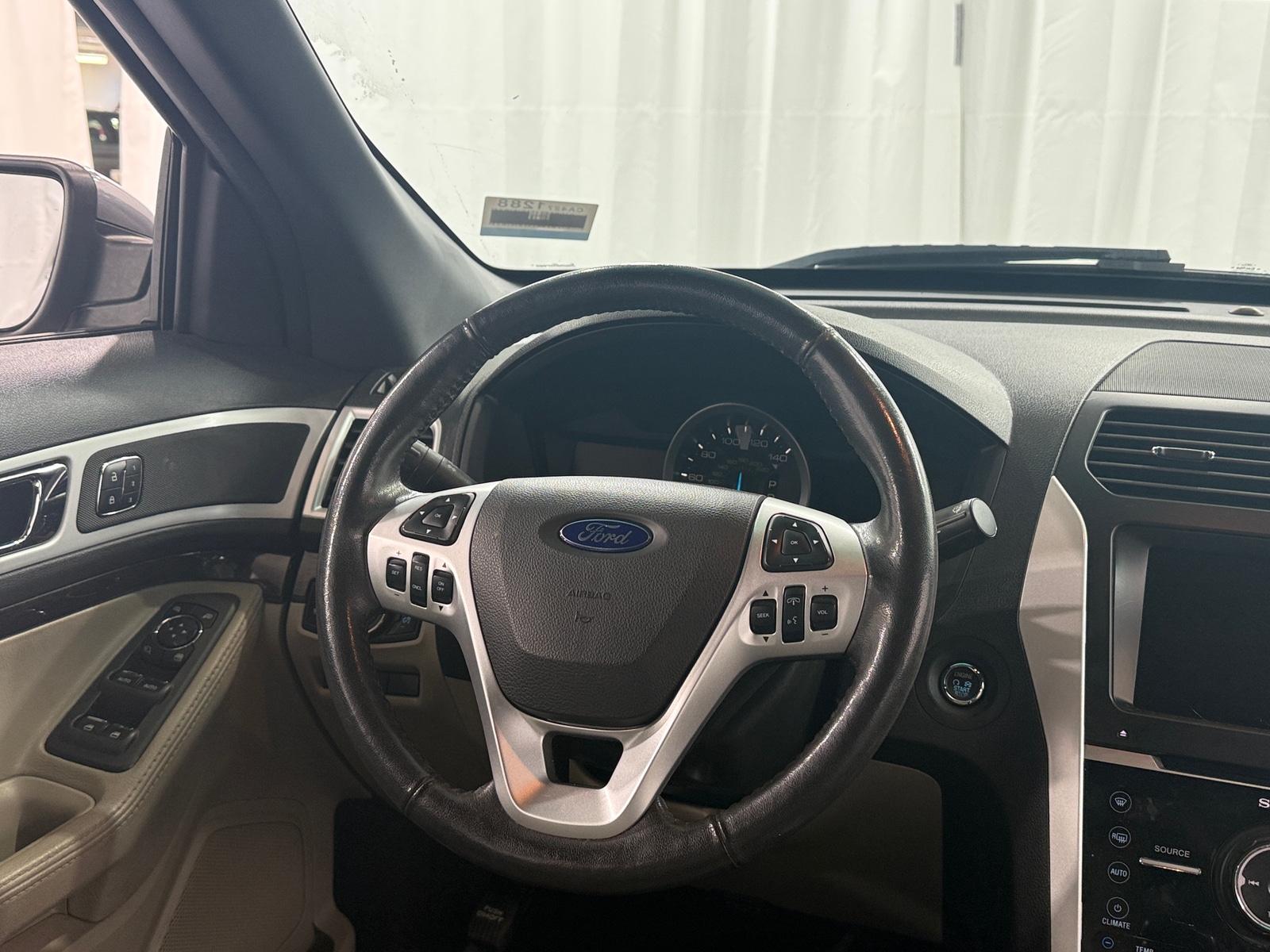 Thumbnail: 2014 Ford Explorer - 4