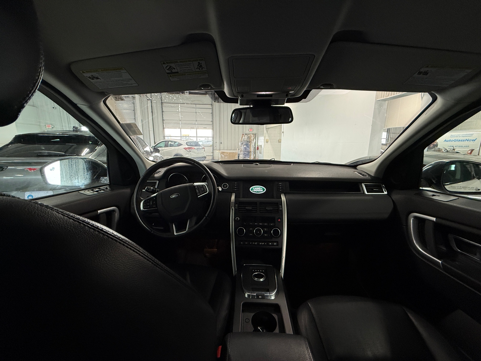 Thumbnail: 2019 Land Rover Discovery Sport - 2