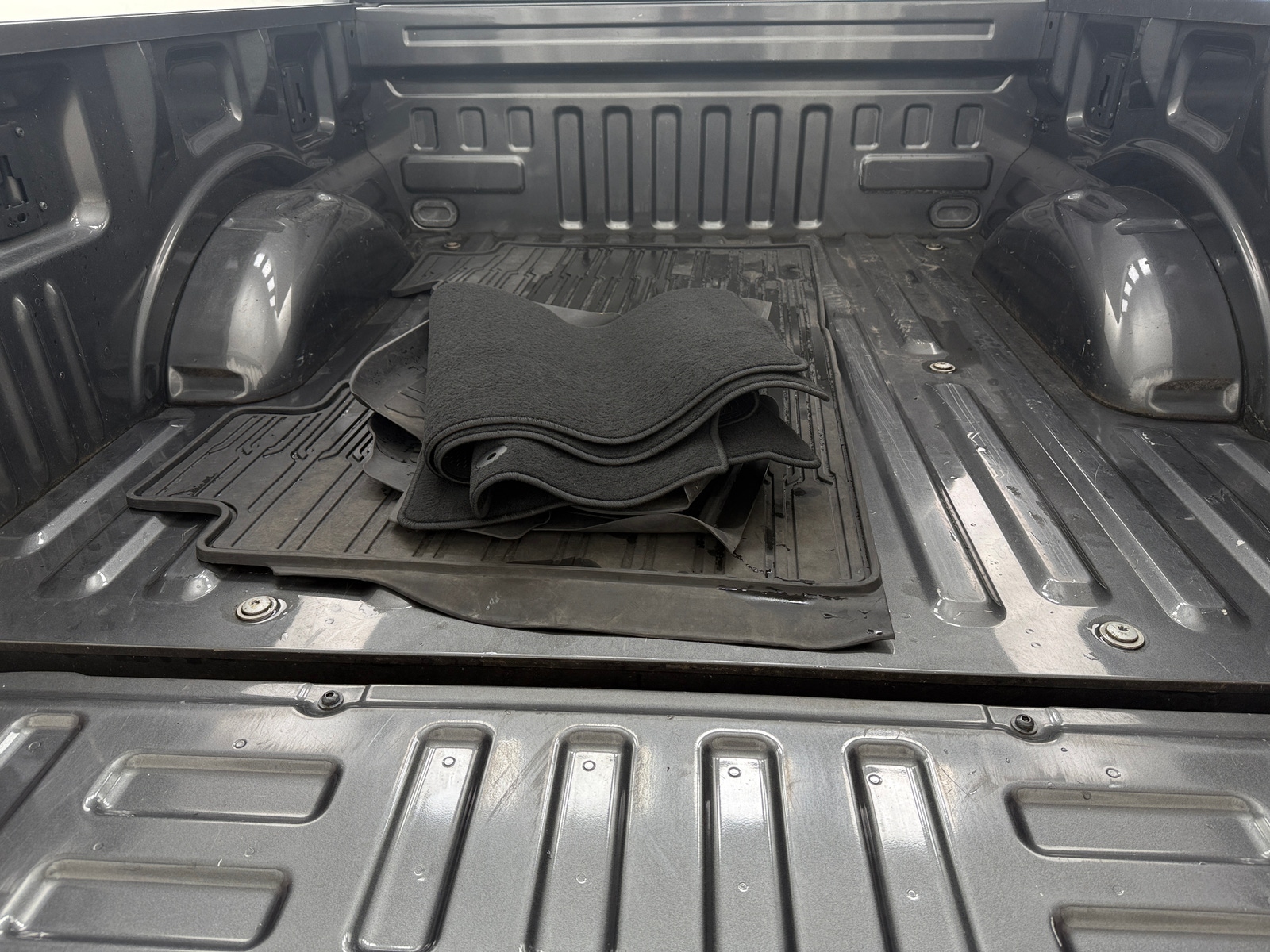 Thumbnail: 2019 Ford Econoline - 6