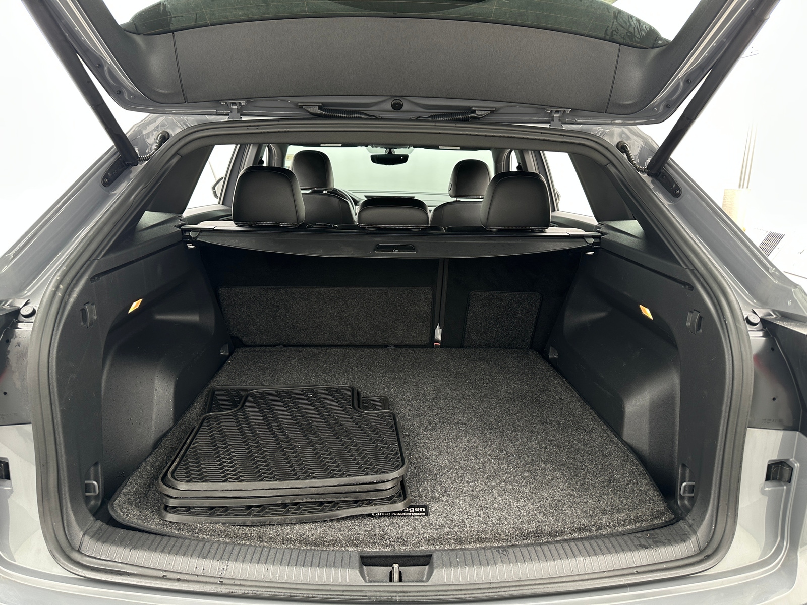 Thumbnail: 2021 Volkswagen Atlas - 6