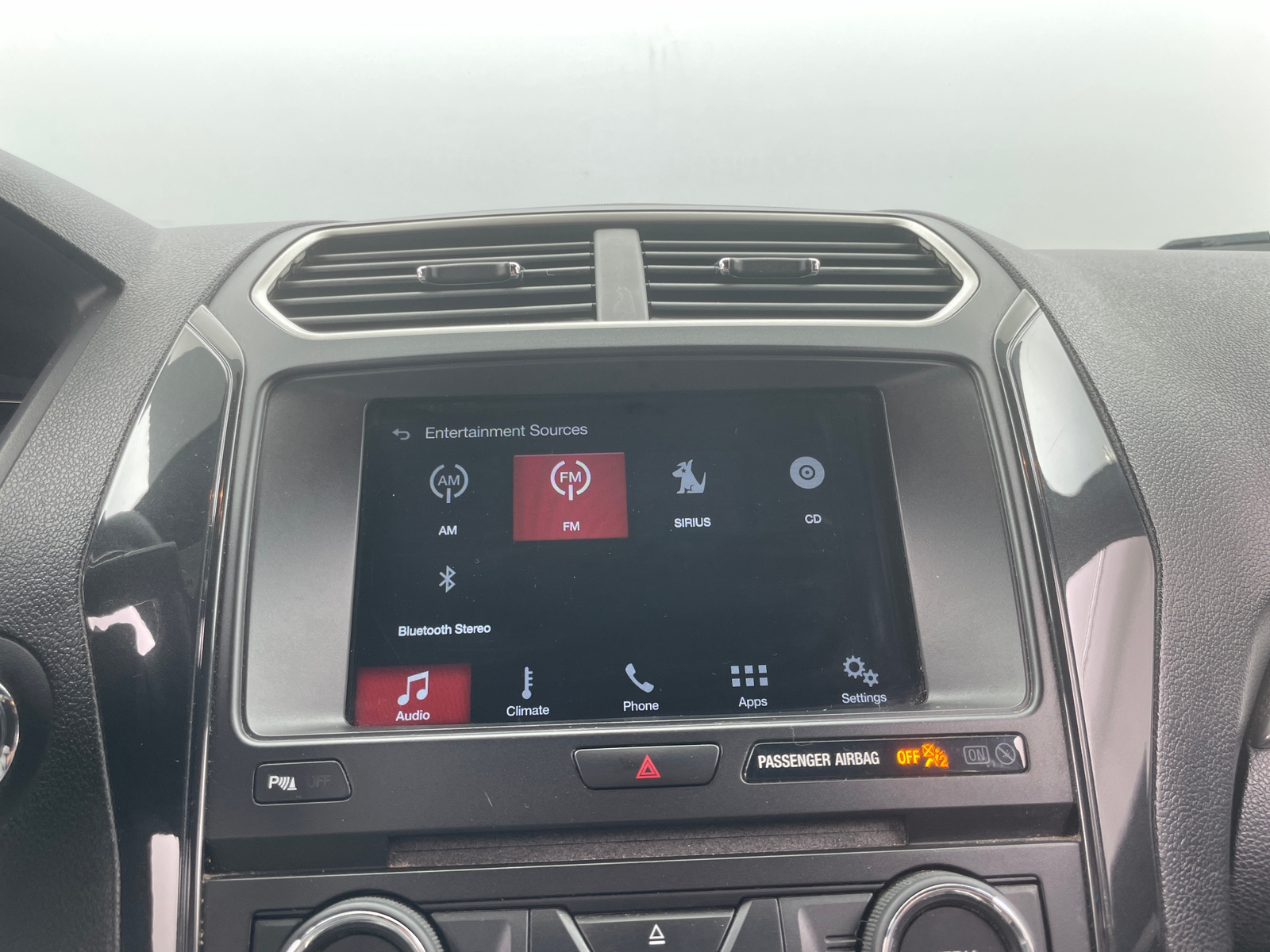 Thumbnail: 2017 Ford Explorer - 3