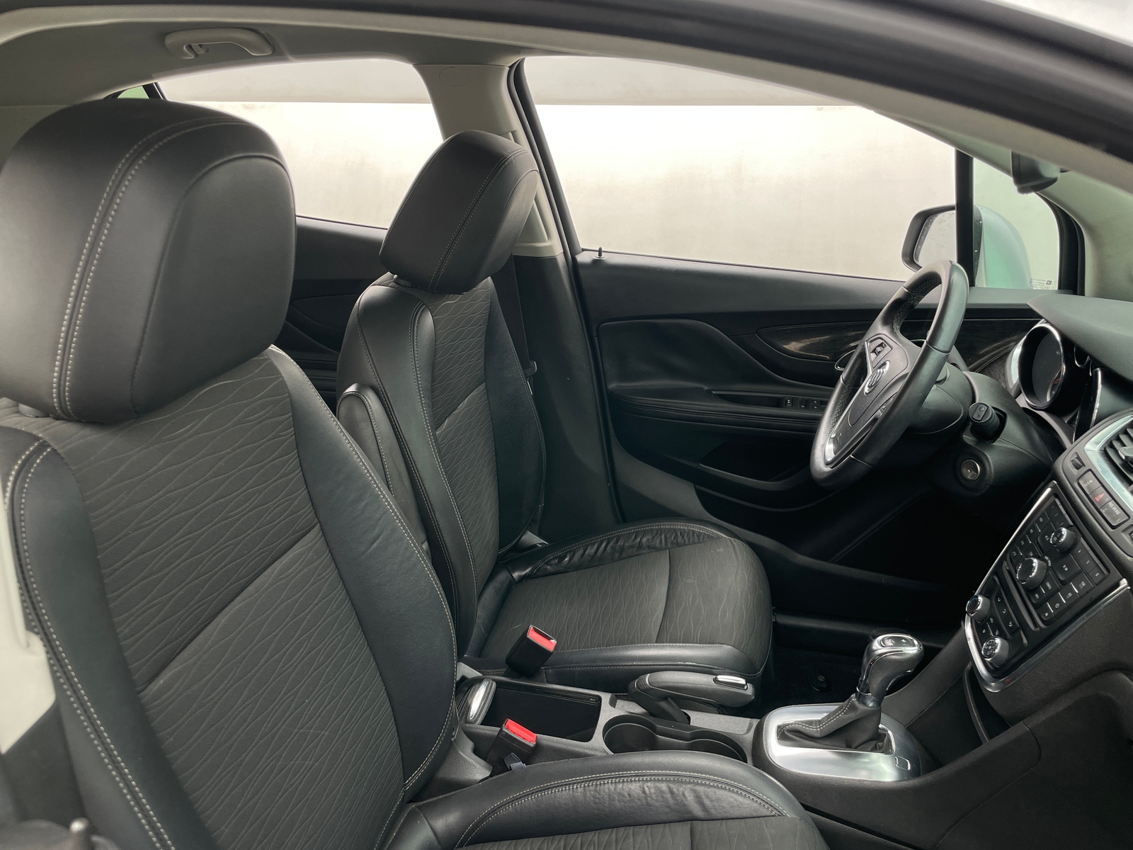 Thumbnail: 2016 Buick Encore - 2