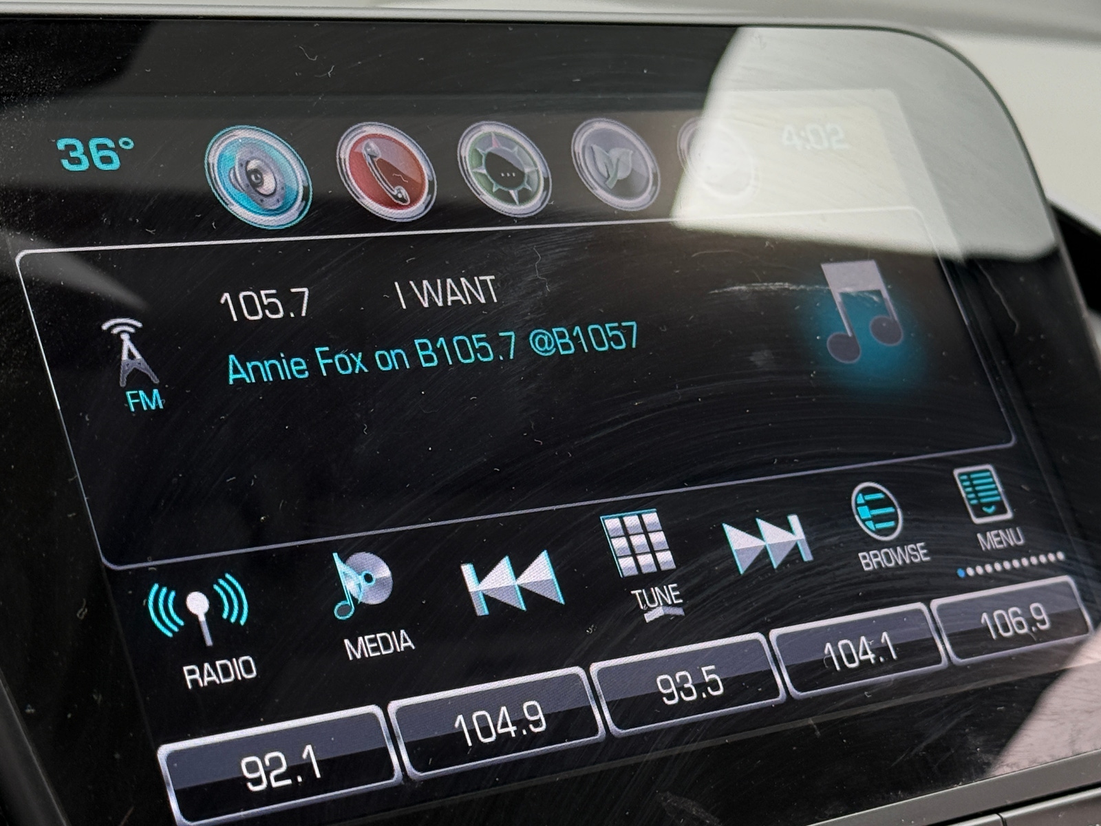 Thumbnail: 2018 Chevrolet Volt - 4