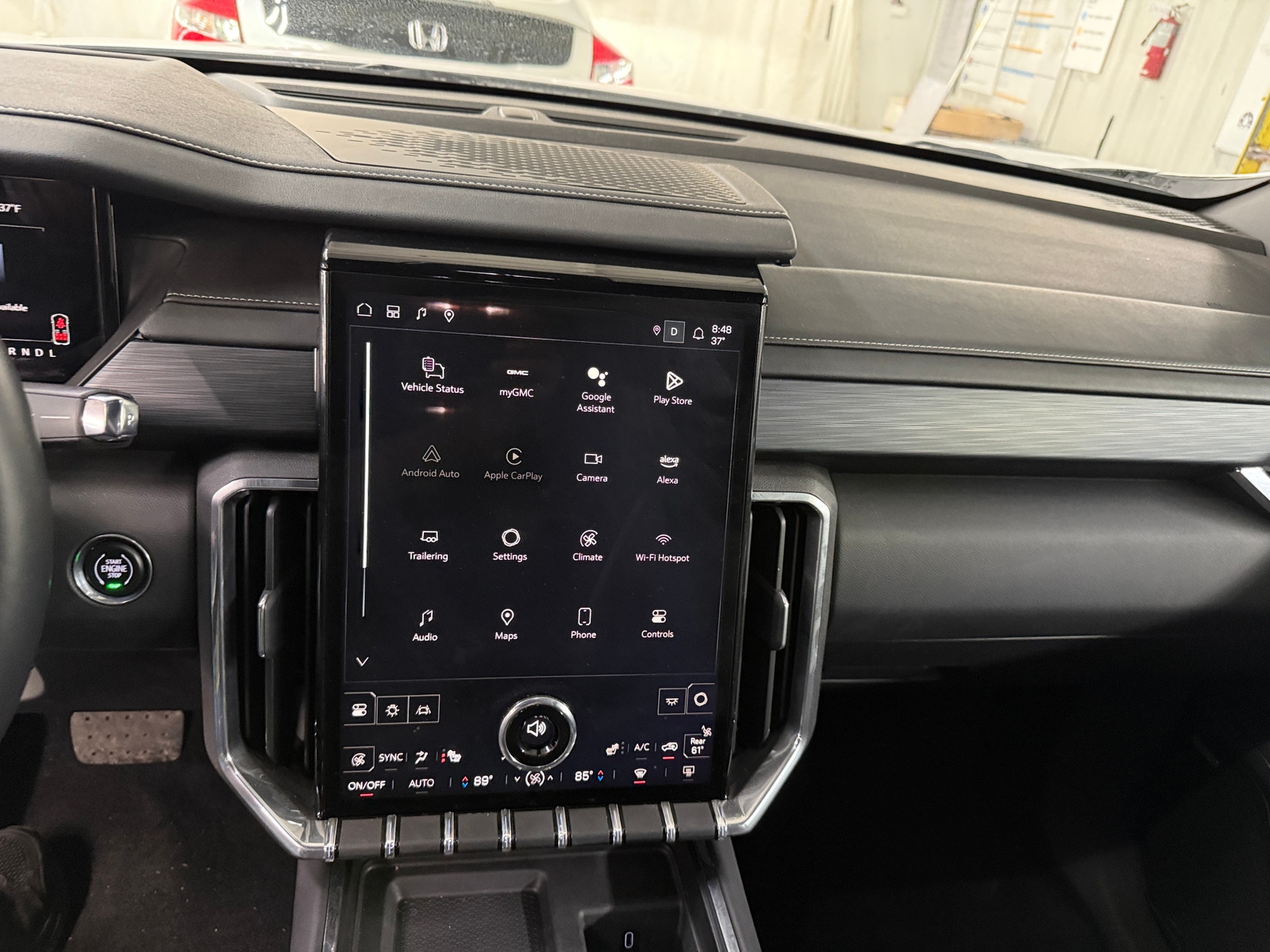 Thumbnail: 2025 GMC Acadia - 4