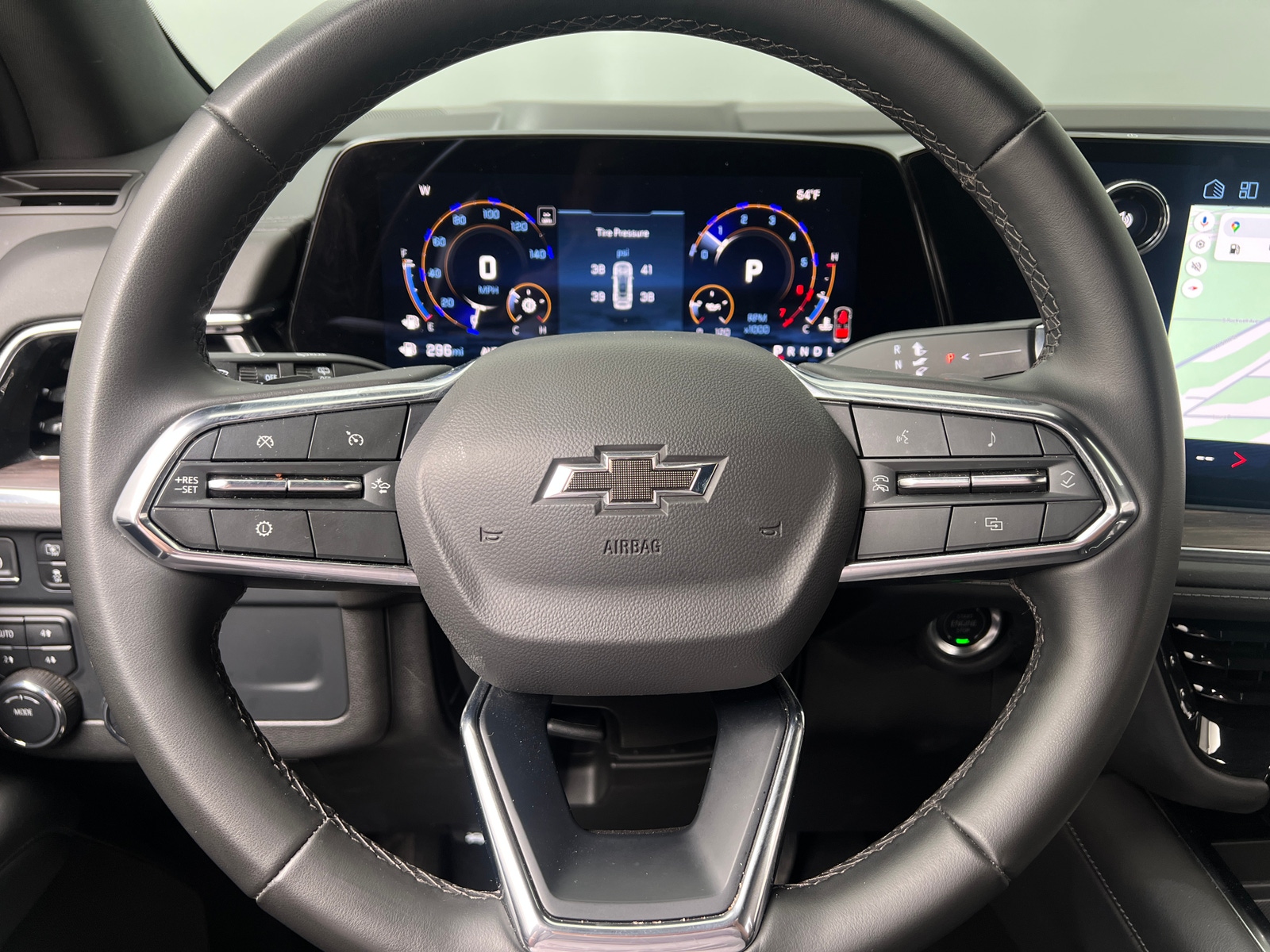 Thumbnail: 2025 Chevrolet Suburban - 4