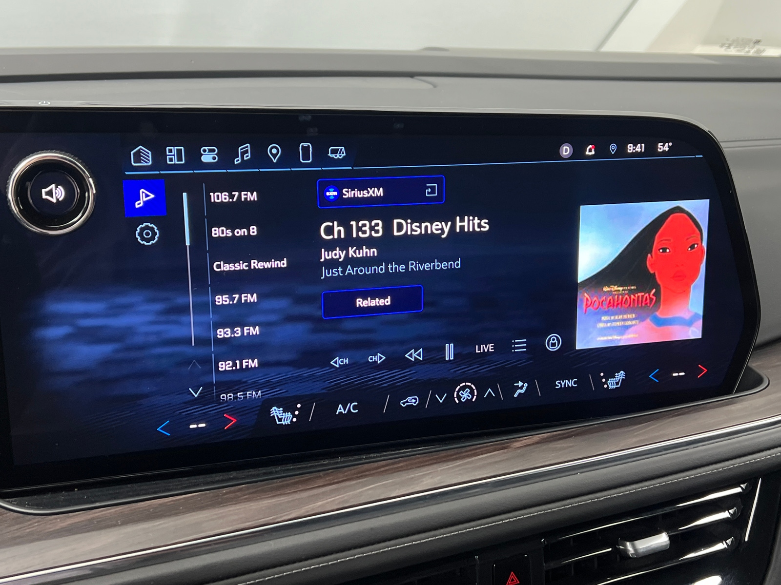 Thumbnail: 2025 Chevrolet Suburban - 3